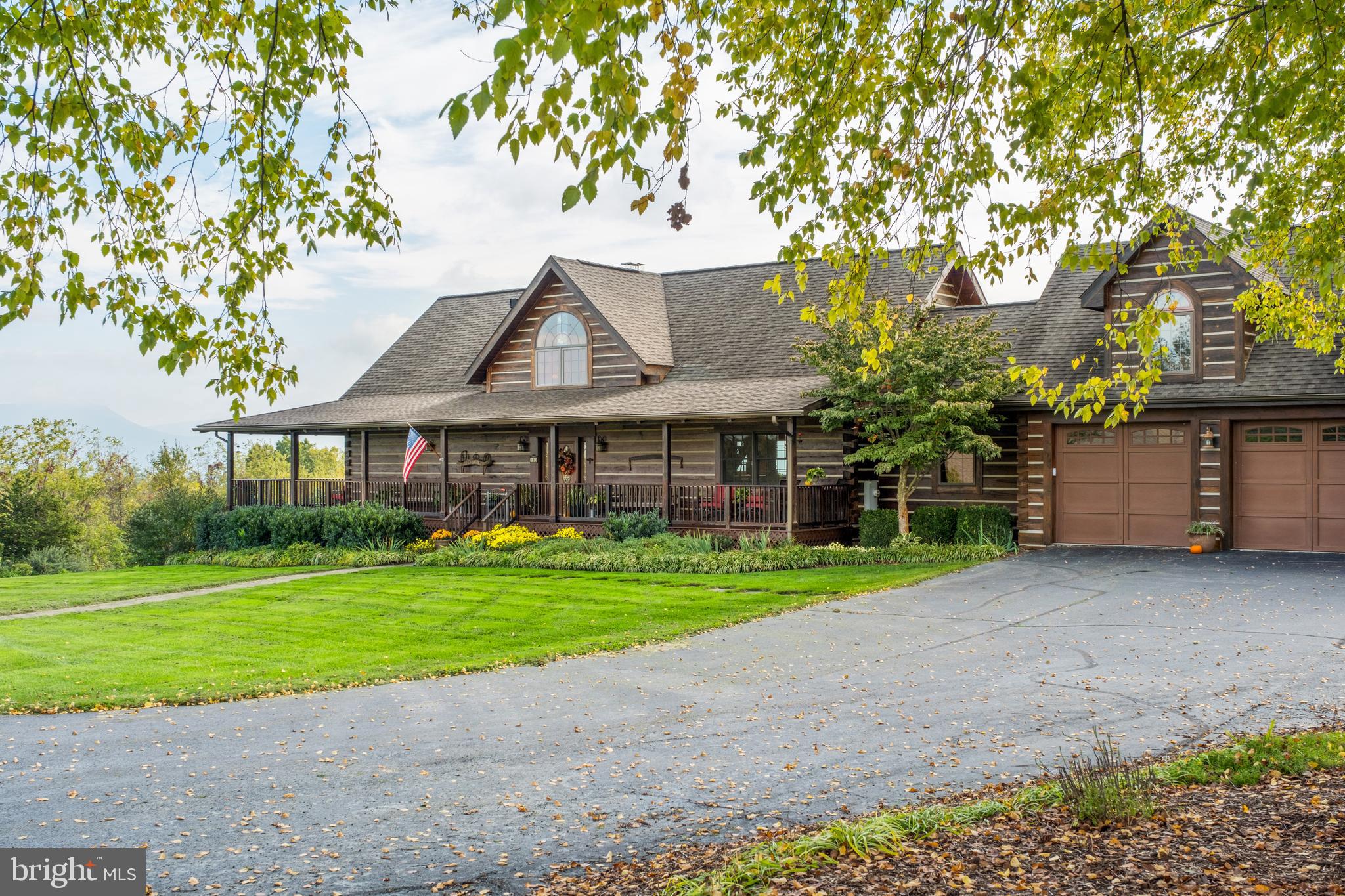 945 NEESE LANE