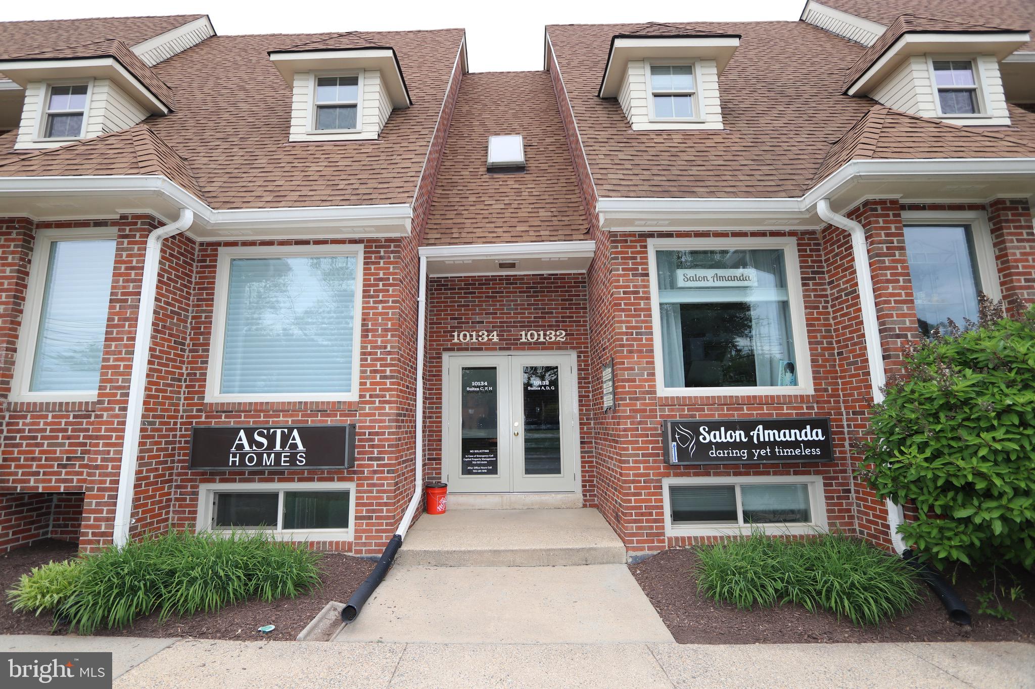 LEIGH CORNERS - Commercial Lease