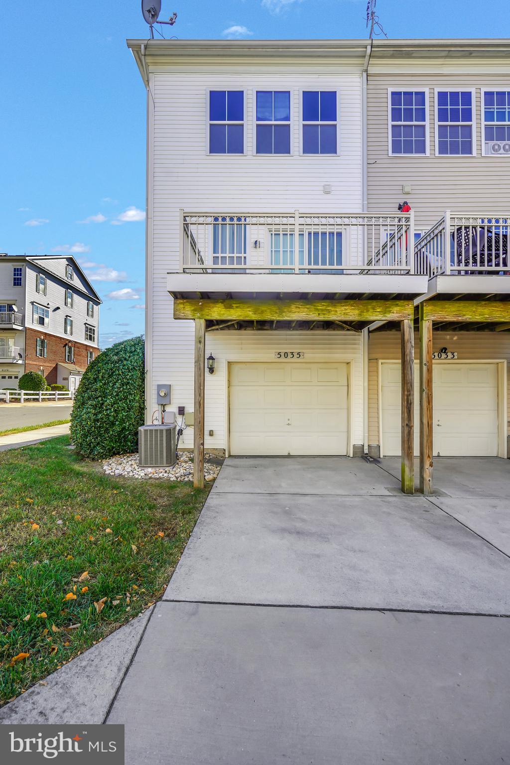 TRIANGLE HIGHLANDS CONDO - Residential