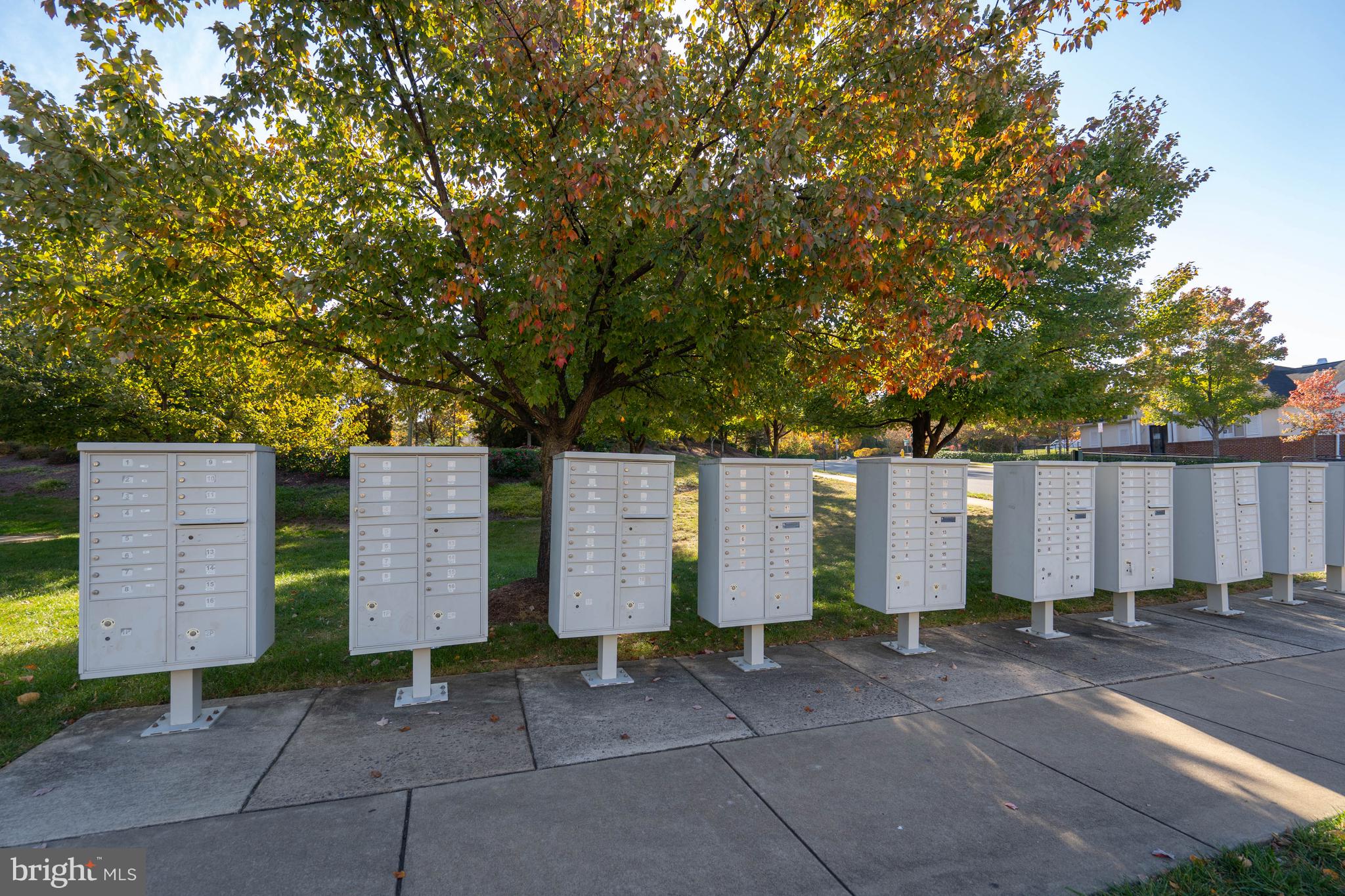 TRIANGLE HIGHLANDS CONDO - Residential