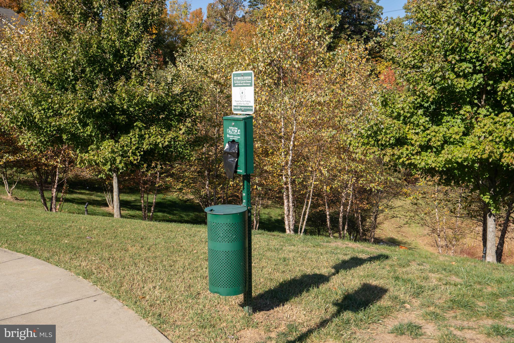 TRIANGLE HIGHLANDS CONDO - Residential