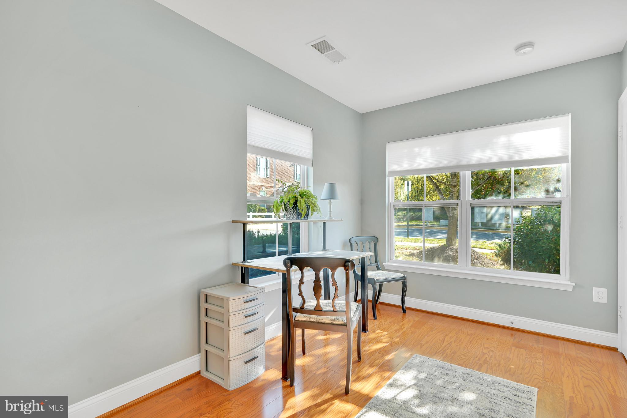 TRIANGLE HIGHLANDS CONDO - Residential