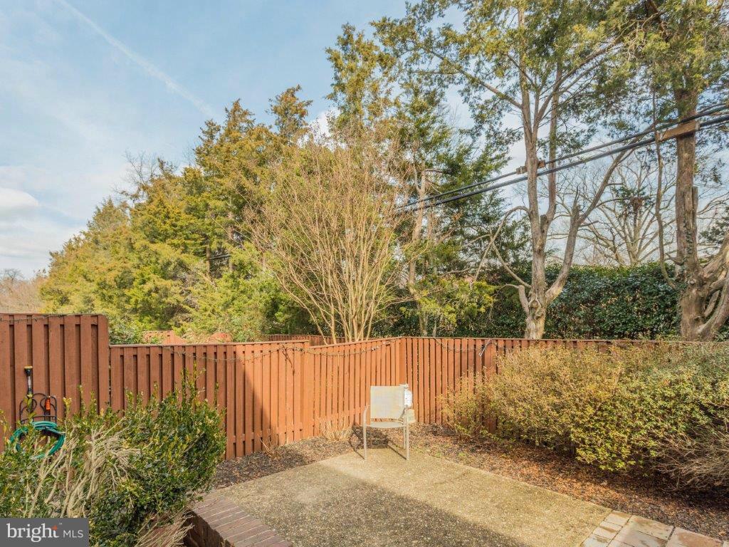 FAIRLINGTON - Residential