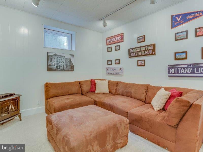 FAIRLINGTON - Residential