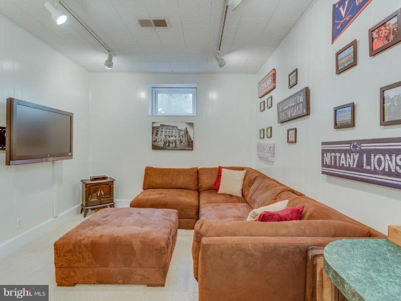 FAIRLINGTON - Residential