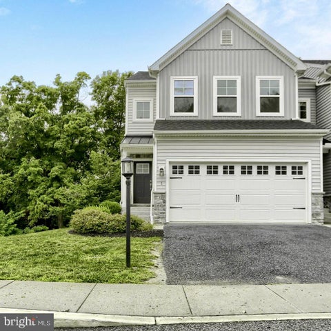 Townhouse For Sale - 1 Woods Drive<br/> CAMP HILL, PA 17011