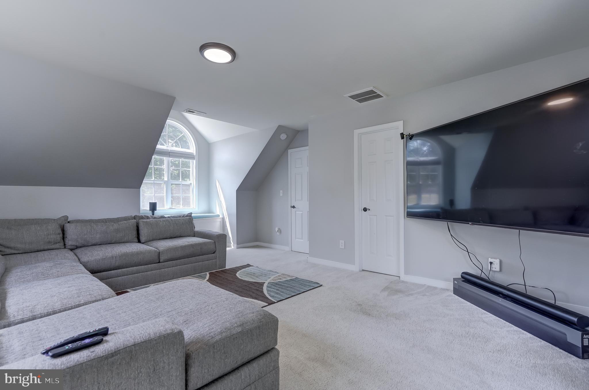 REEDY CREEK - Residential