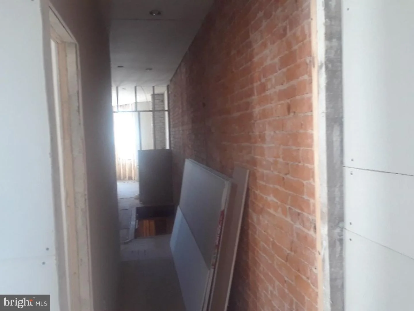 1725 W Pacific Street, Philadelphia, PA 19140
