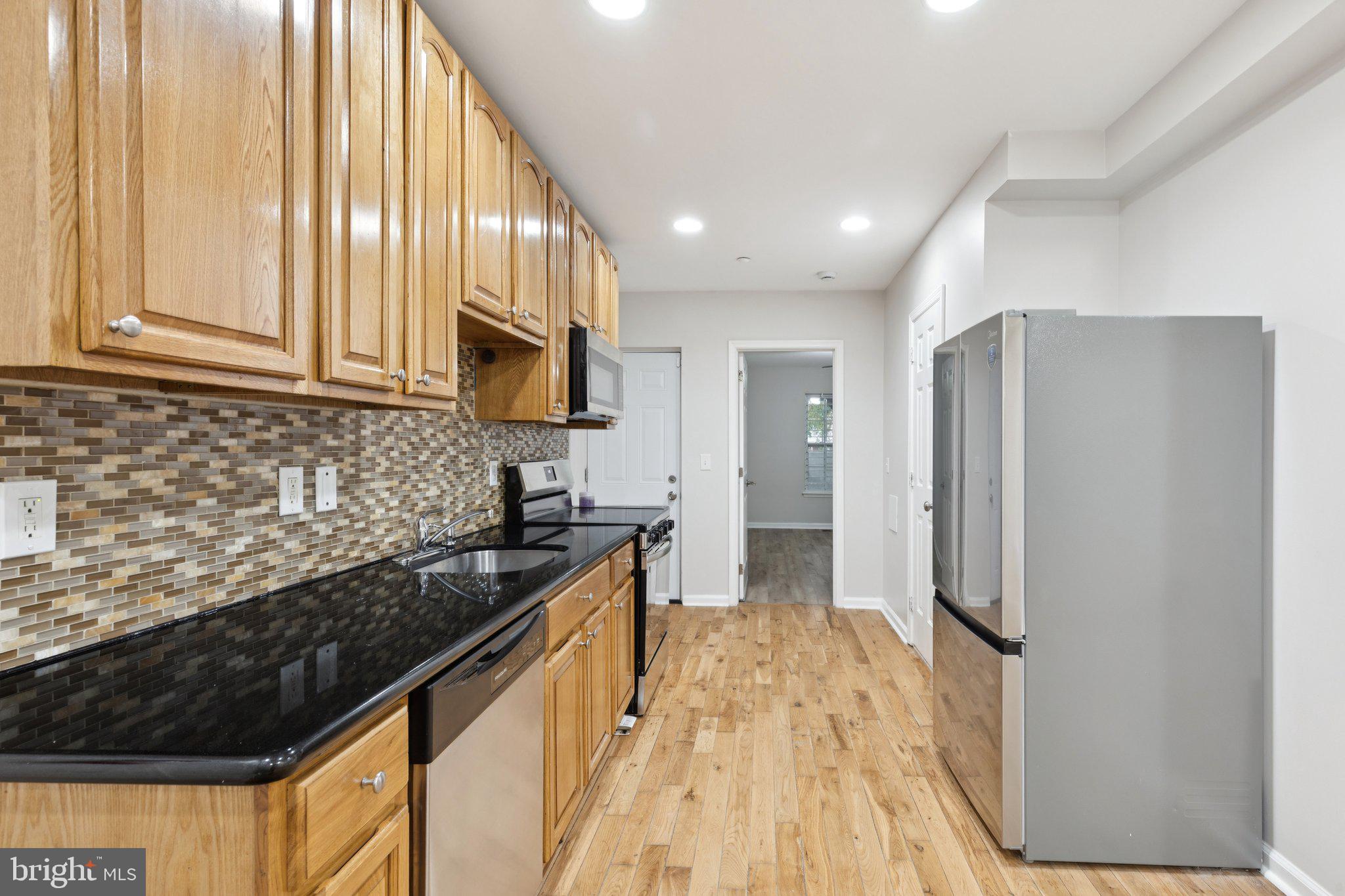 1931 N UBER STREET 1