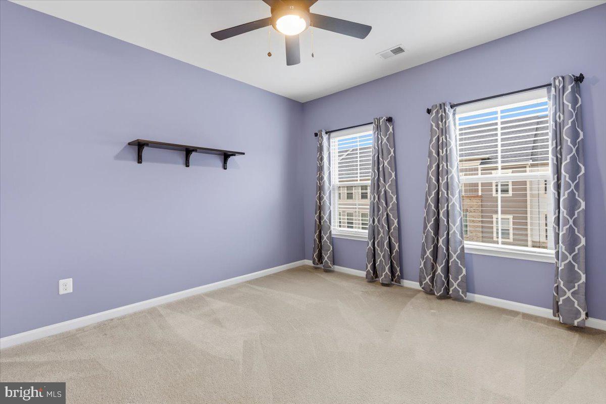 LOUDOUN CROSSING - Residential