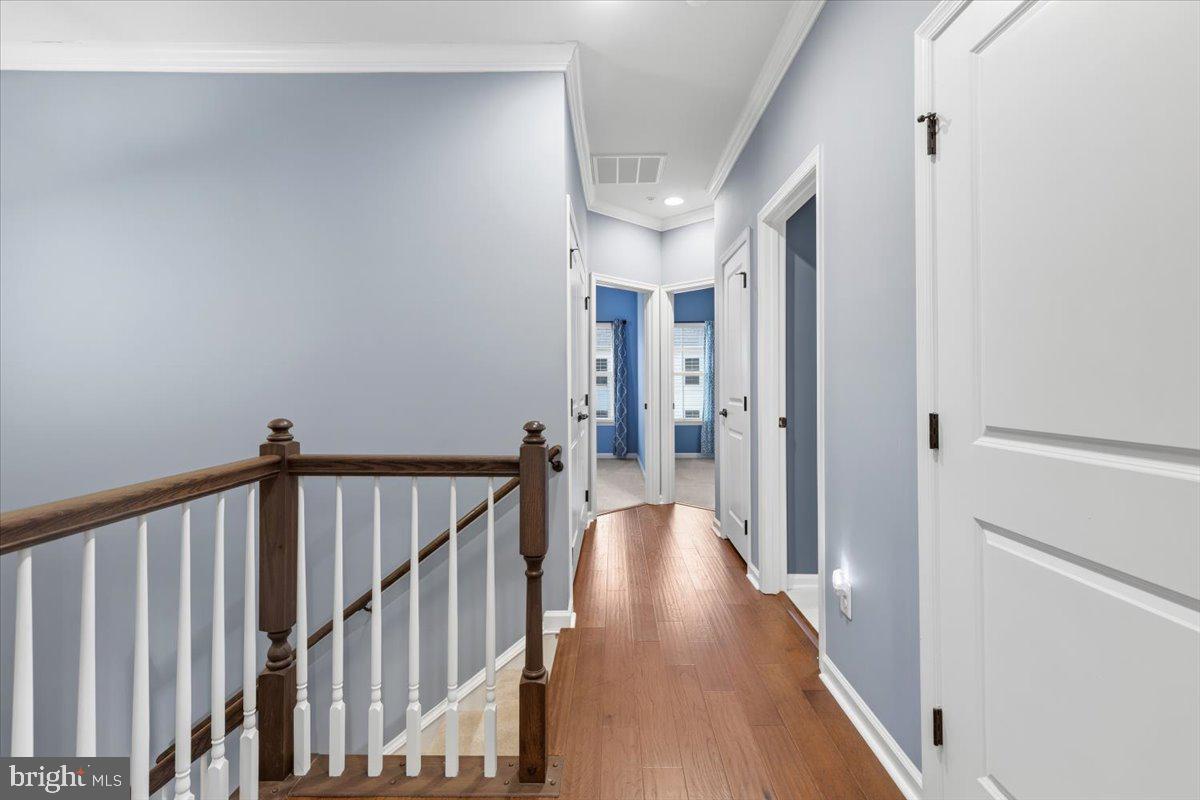 LOUDOUN CROSSING - Residential