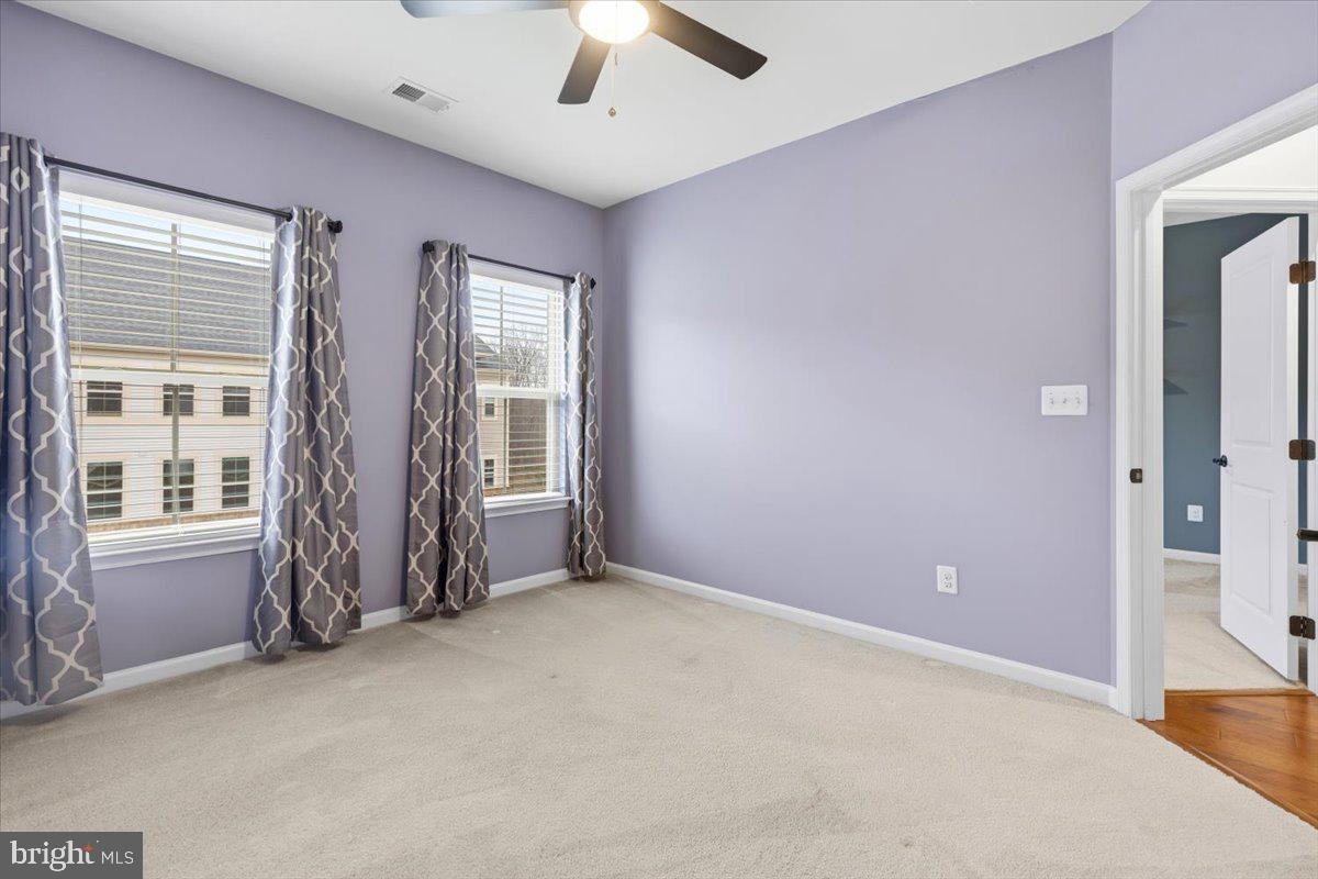 LOUDOUN CROSSING - Residential