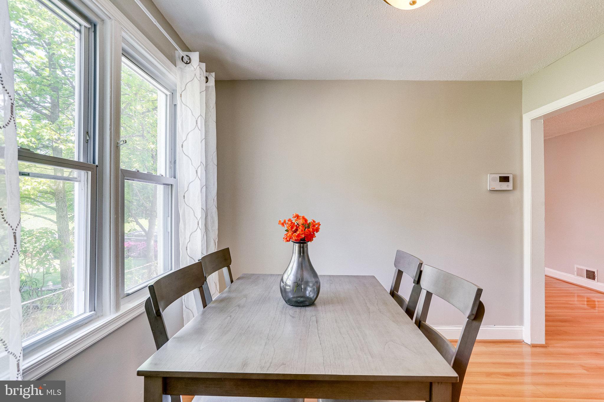 RIVERDALE - Residential