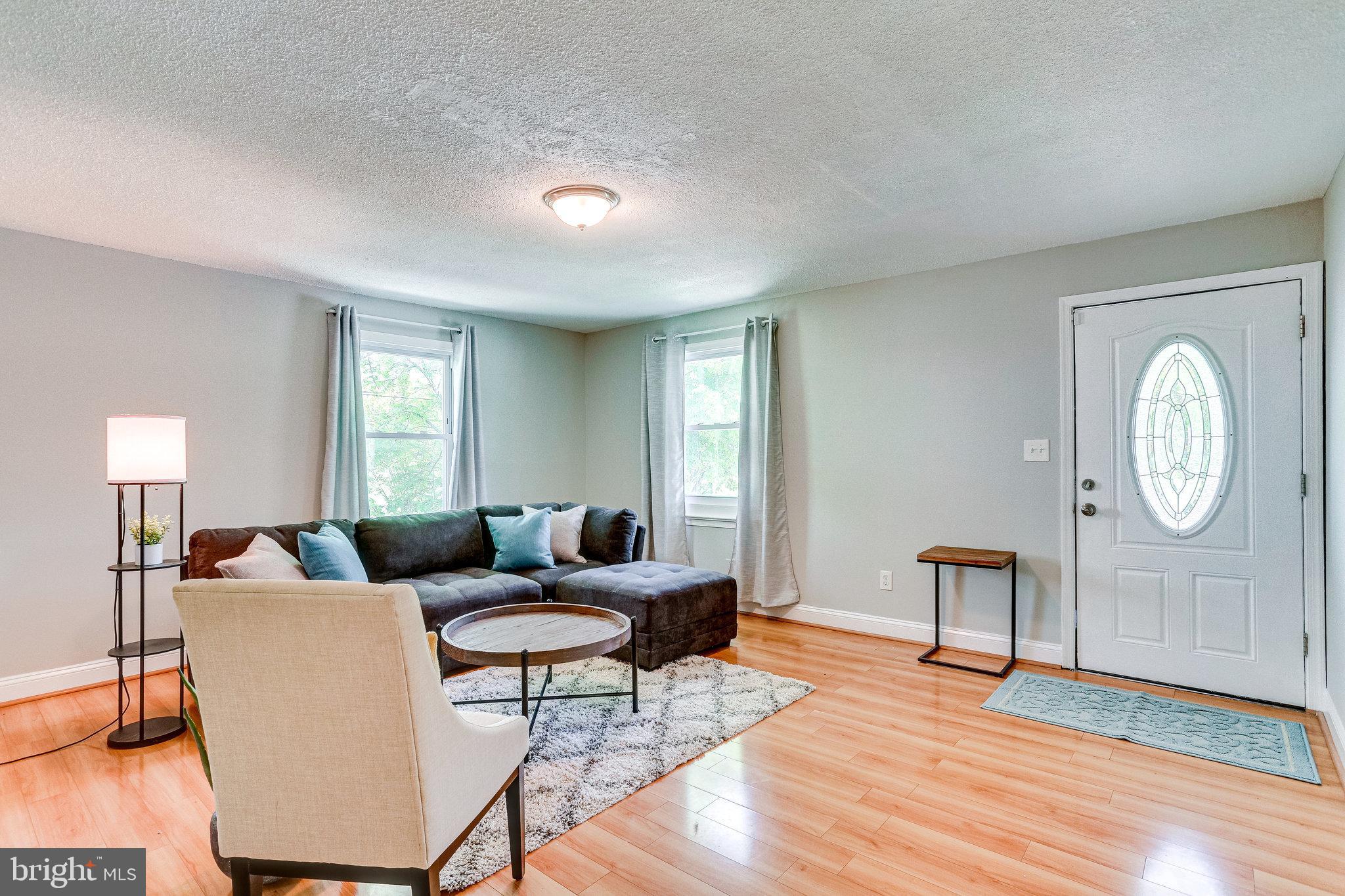 RIVERDALE - Residential