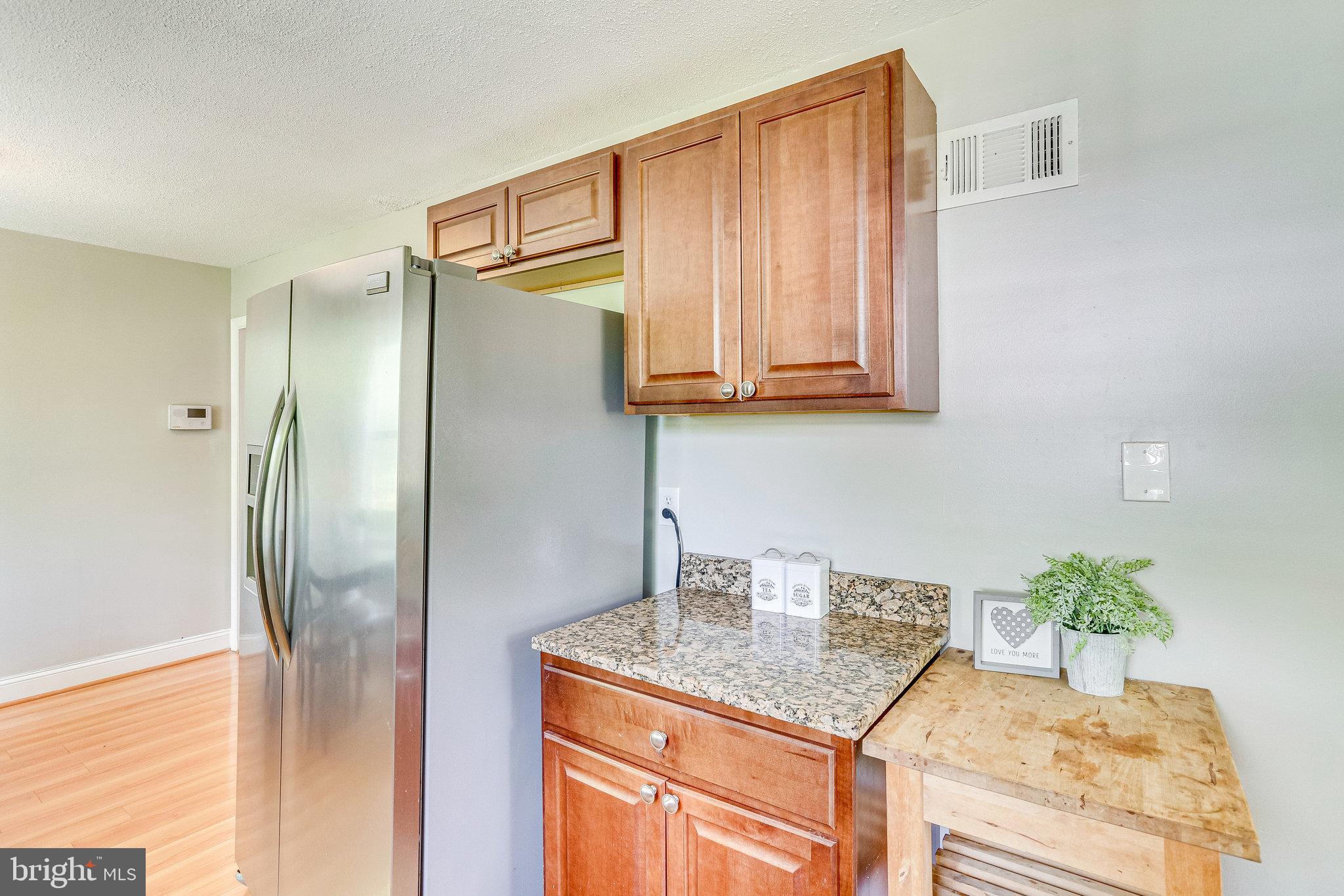 RIVERDALE - Residential