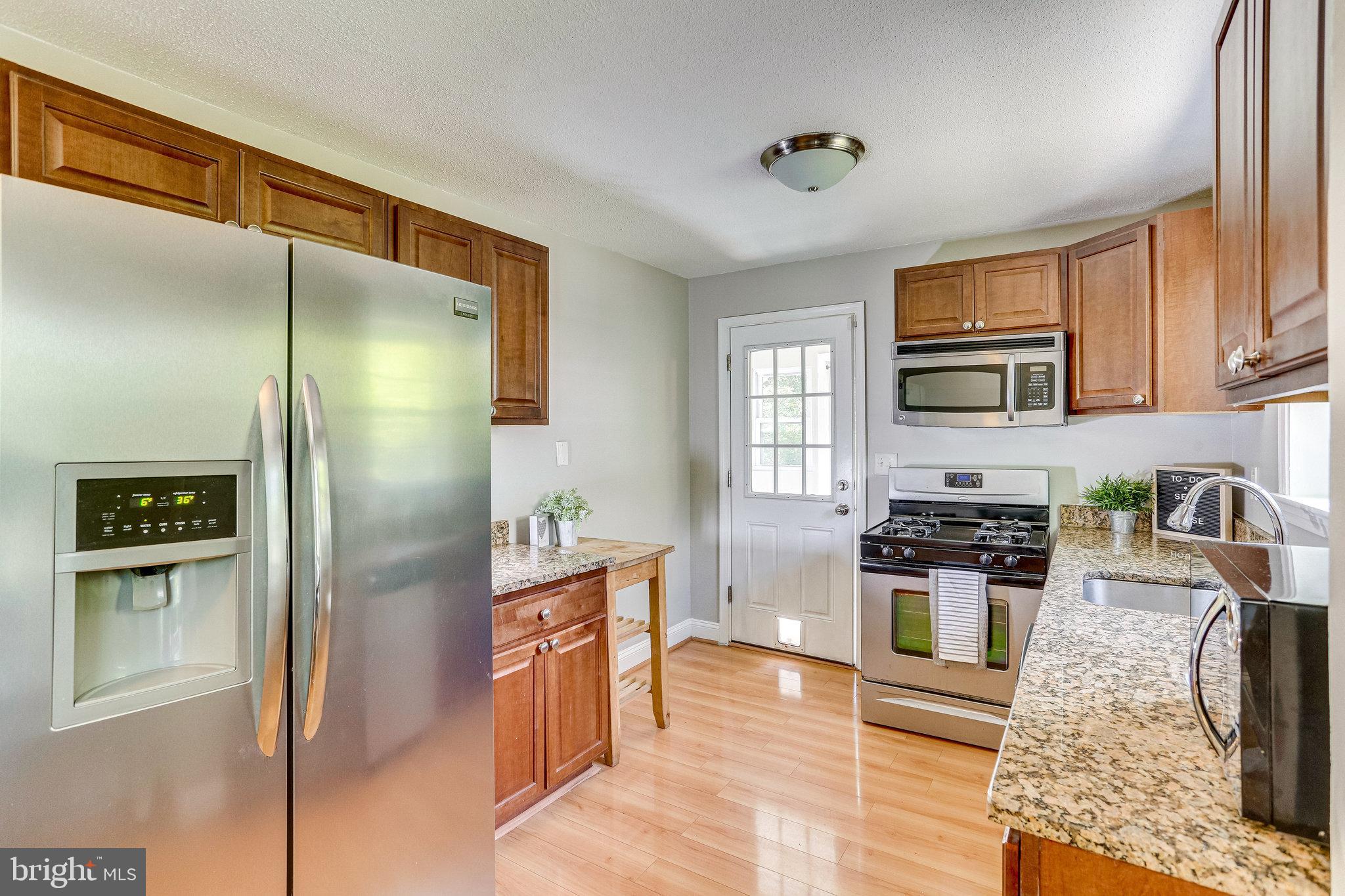 RIVERDALE - Residential