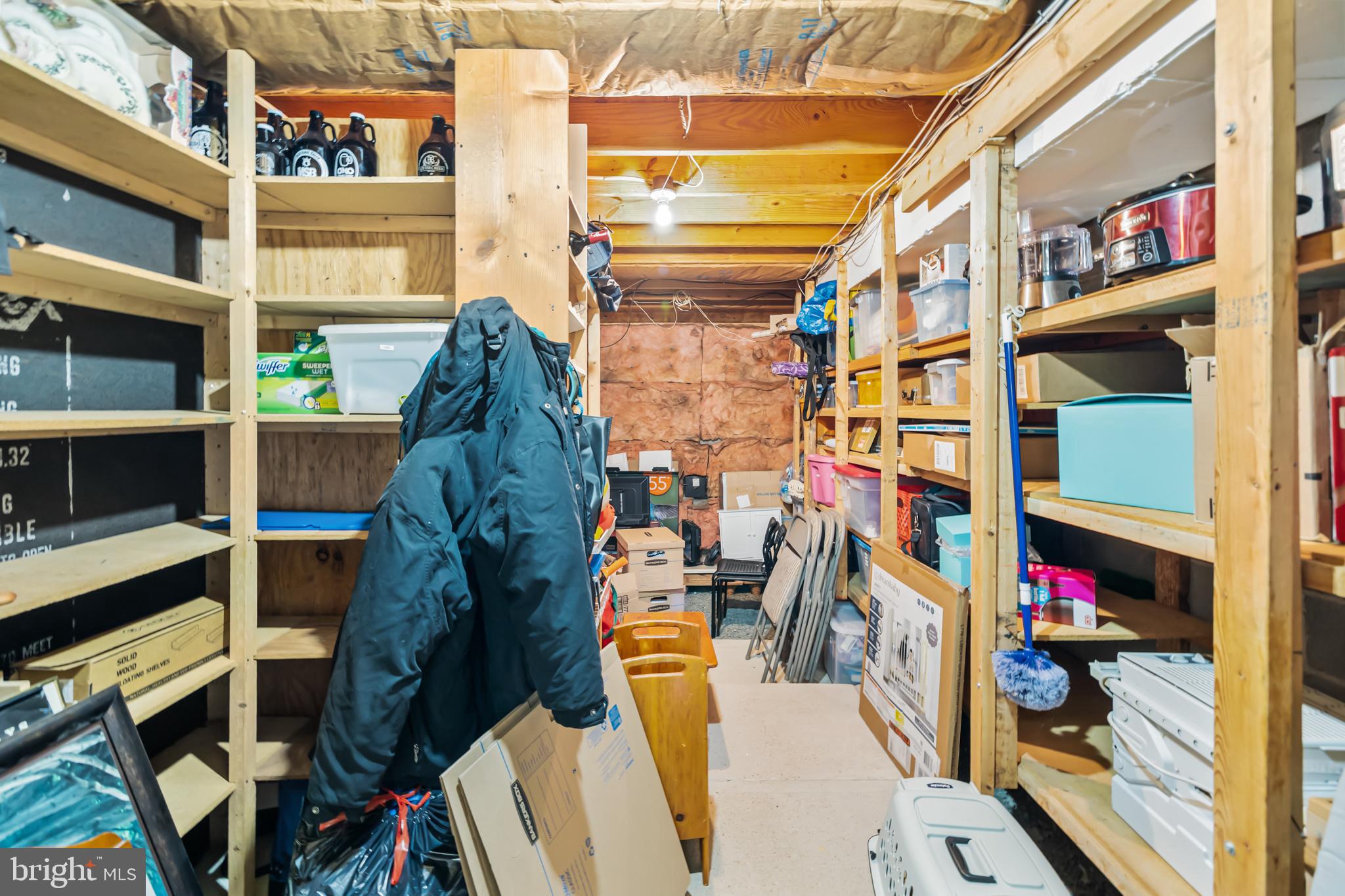 POINT OF WOODS - Residential