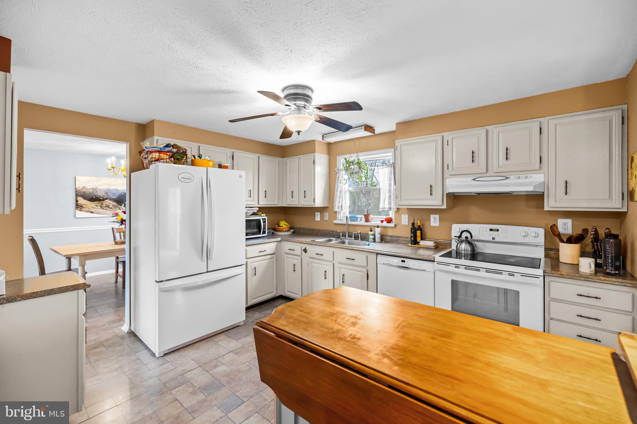 POINT OF WOODS - Residential