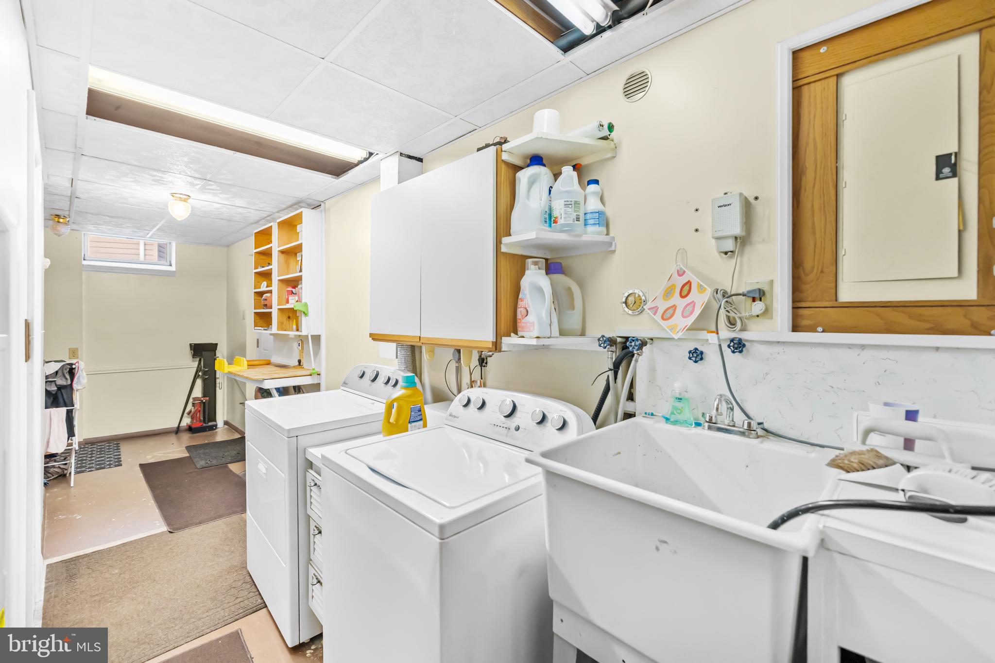 POINT OF WOODS - Residential