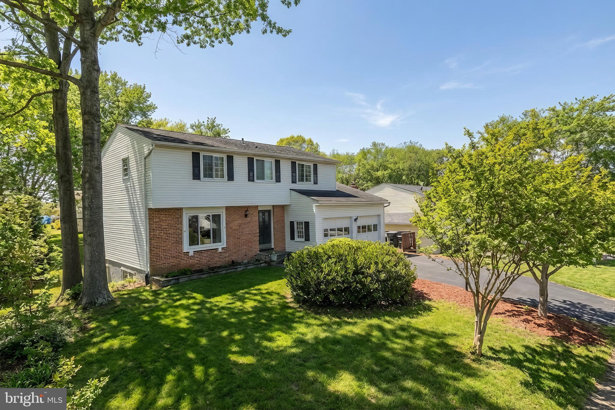 POINT OF WOODS - Residential