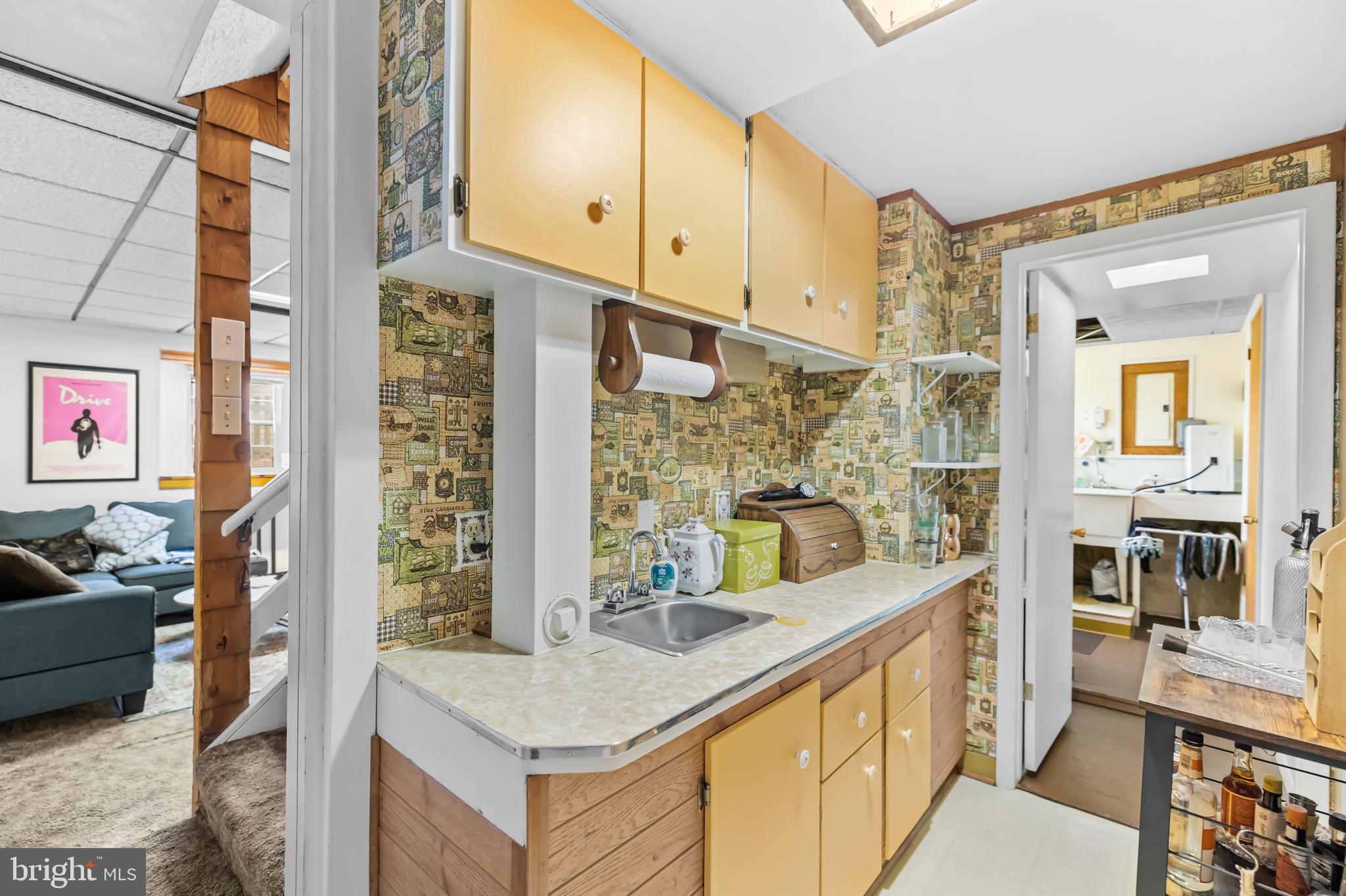 POINT OF WOODS - Residential