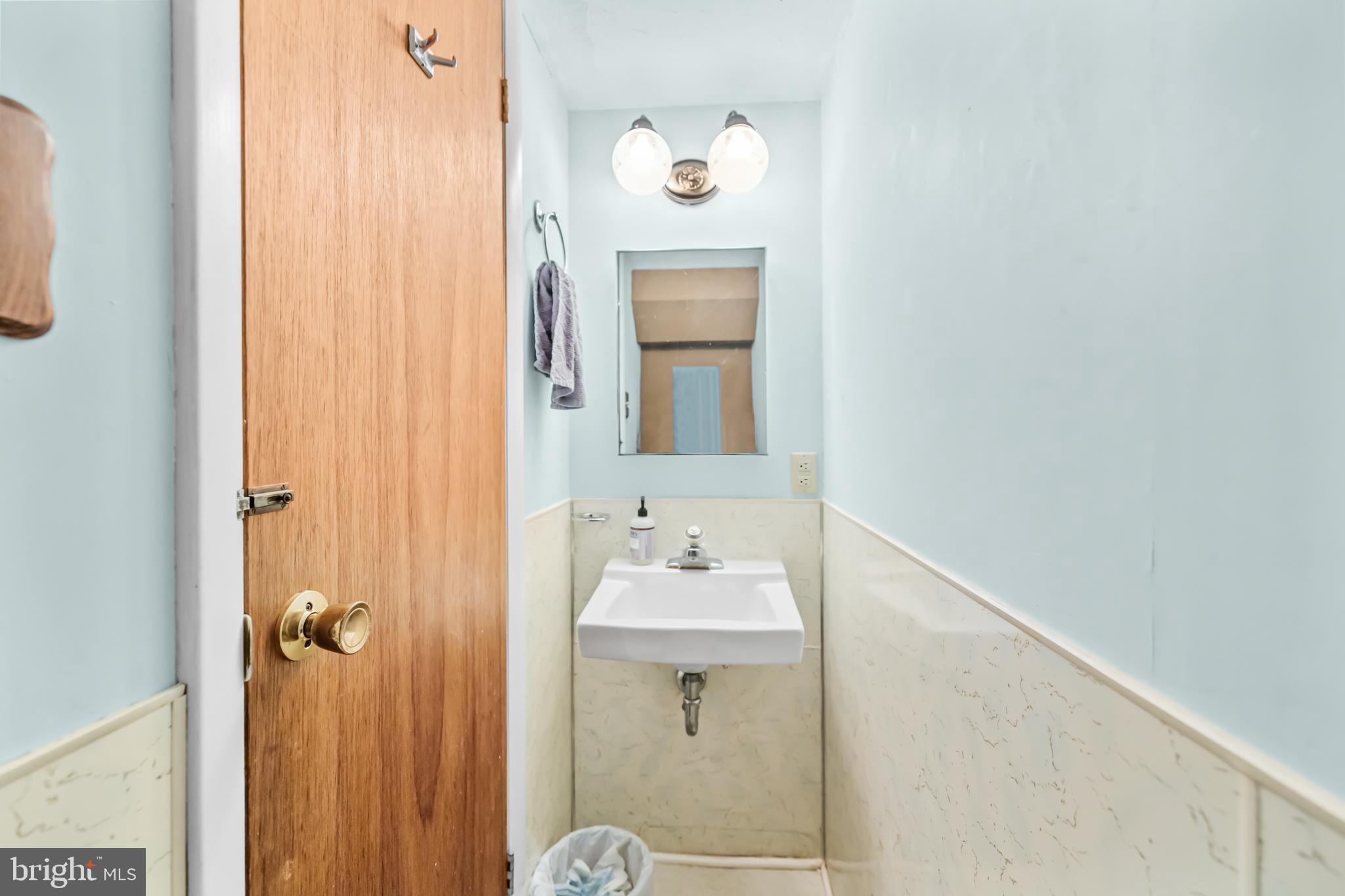 POINT OF WOODS - Residential