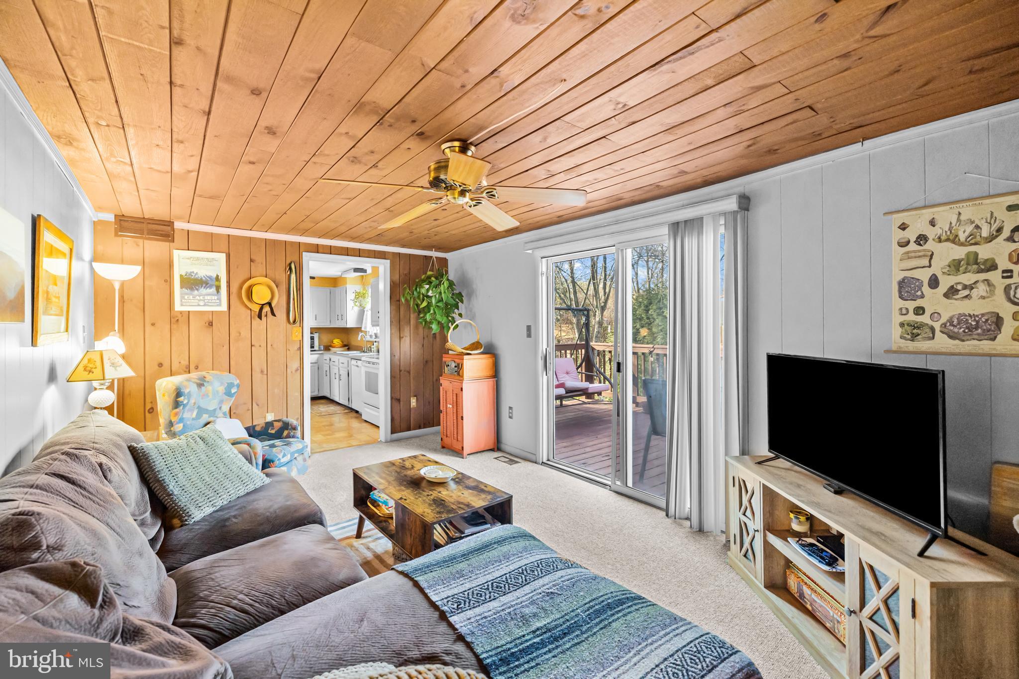 POINT OF WOODS - Residential