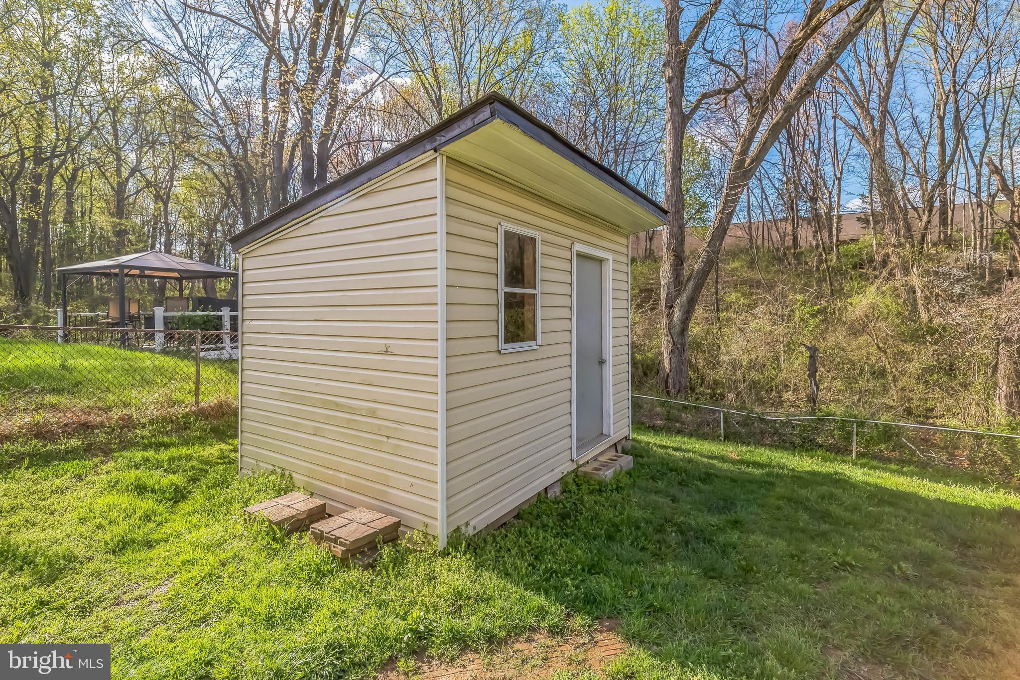 DALE CITY - Residential