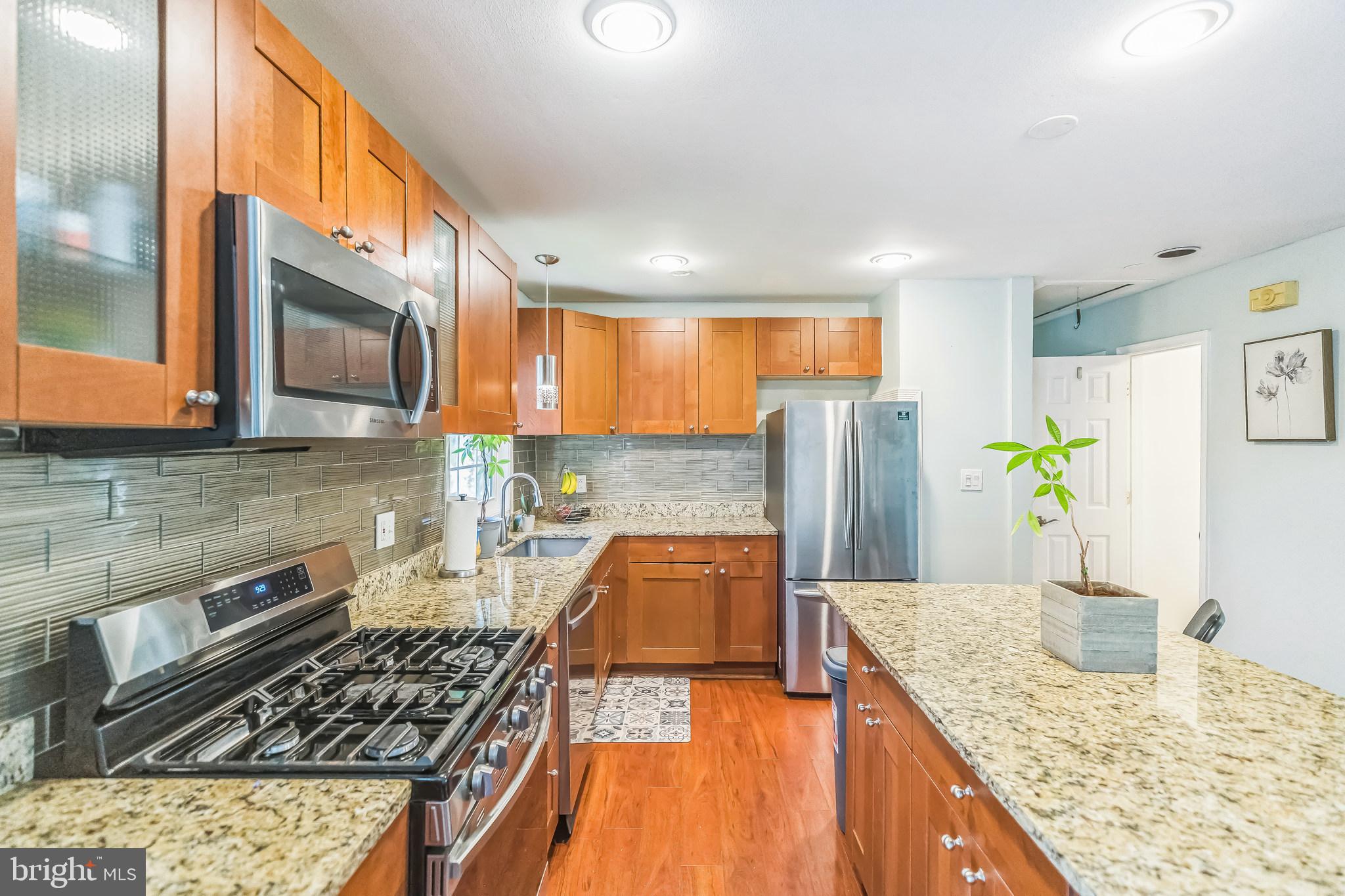 DALE CITY - Residential