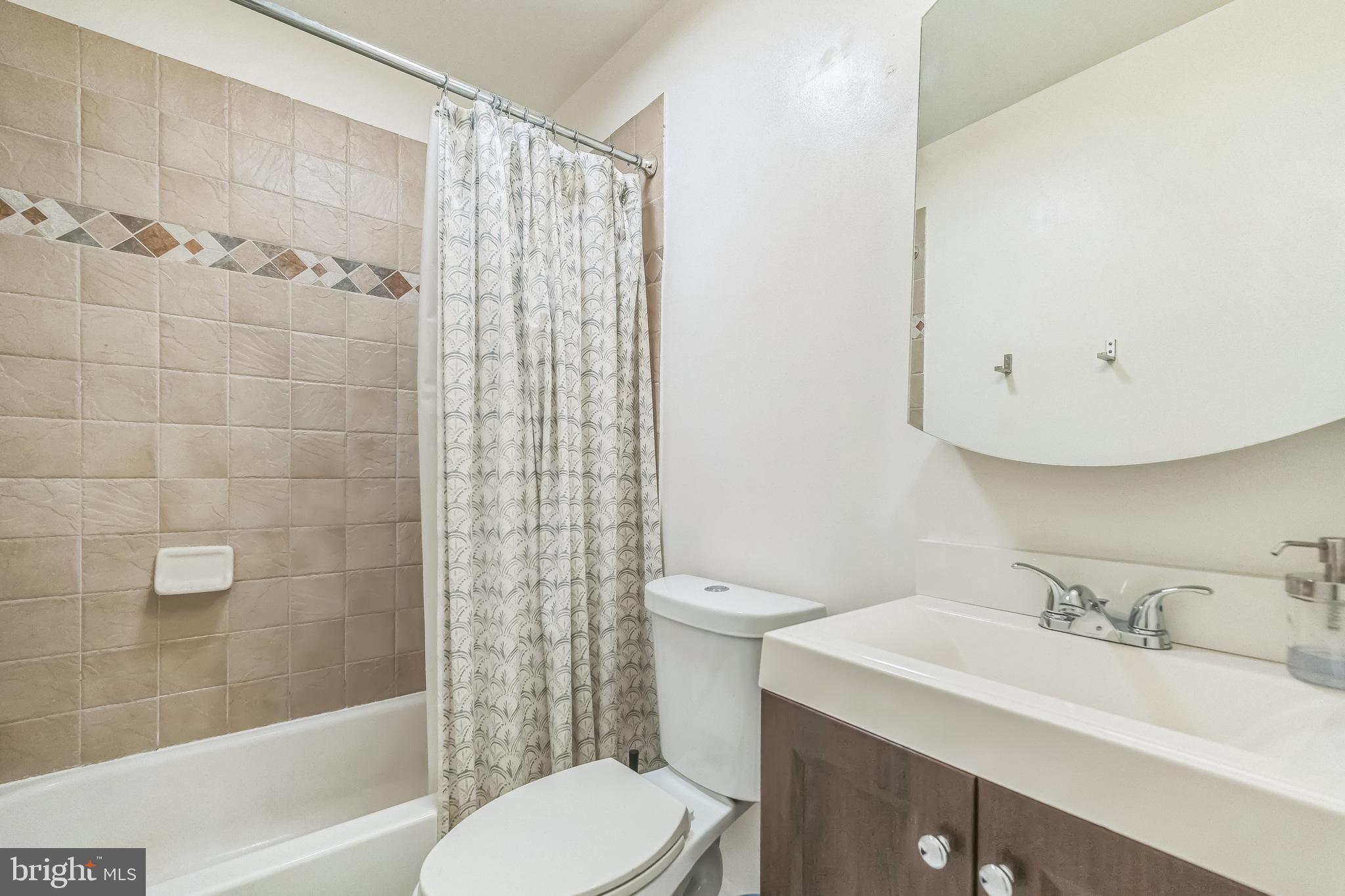 DALE CITY - Residential