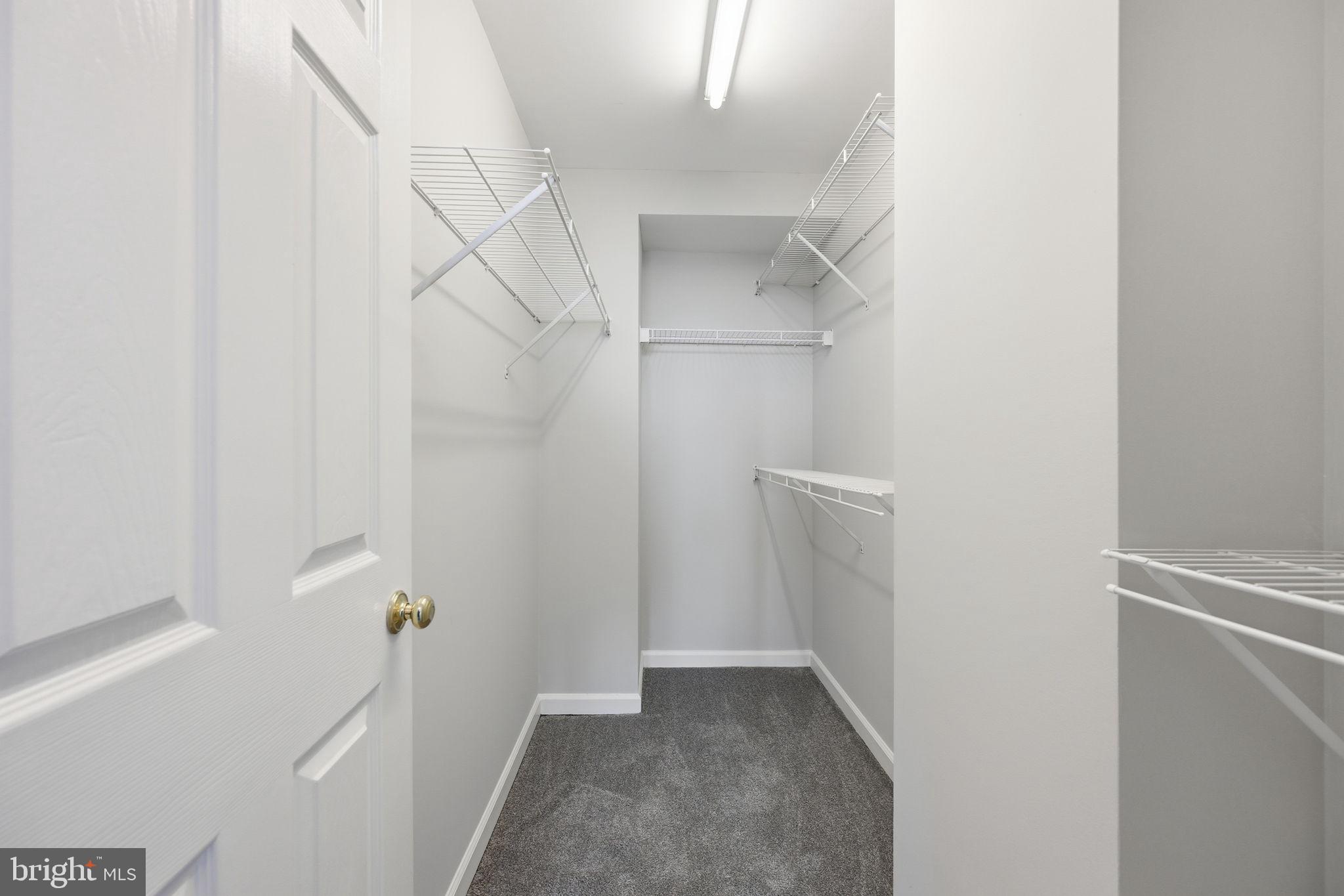 WHITLEY PARK CONDOMINIUM - Residential