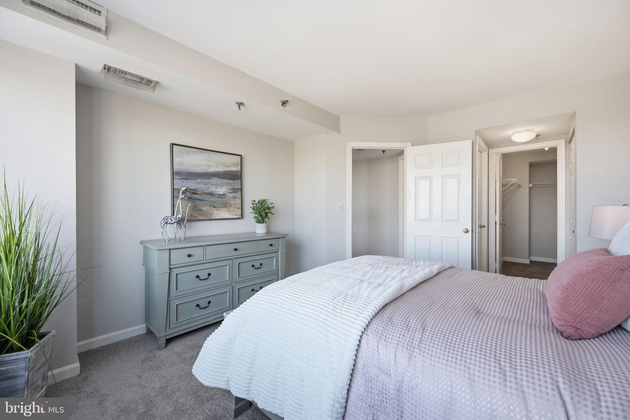 WHITLEY PARK CONDOMINIUM - Residential