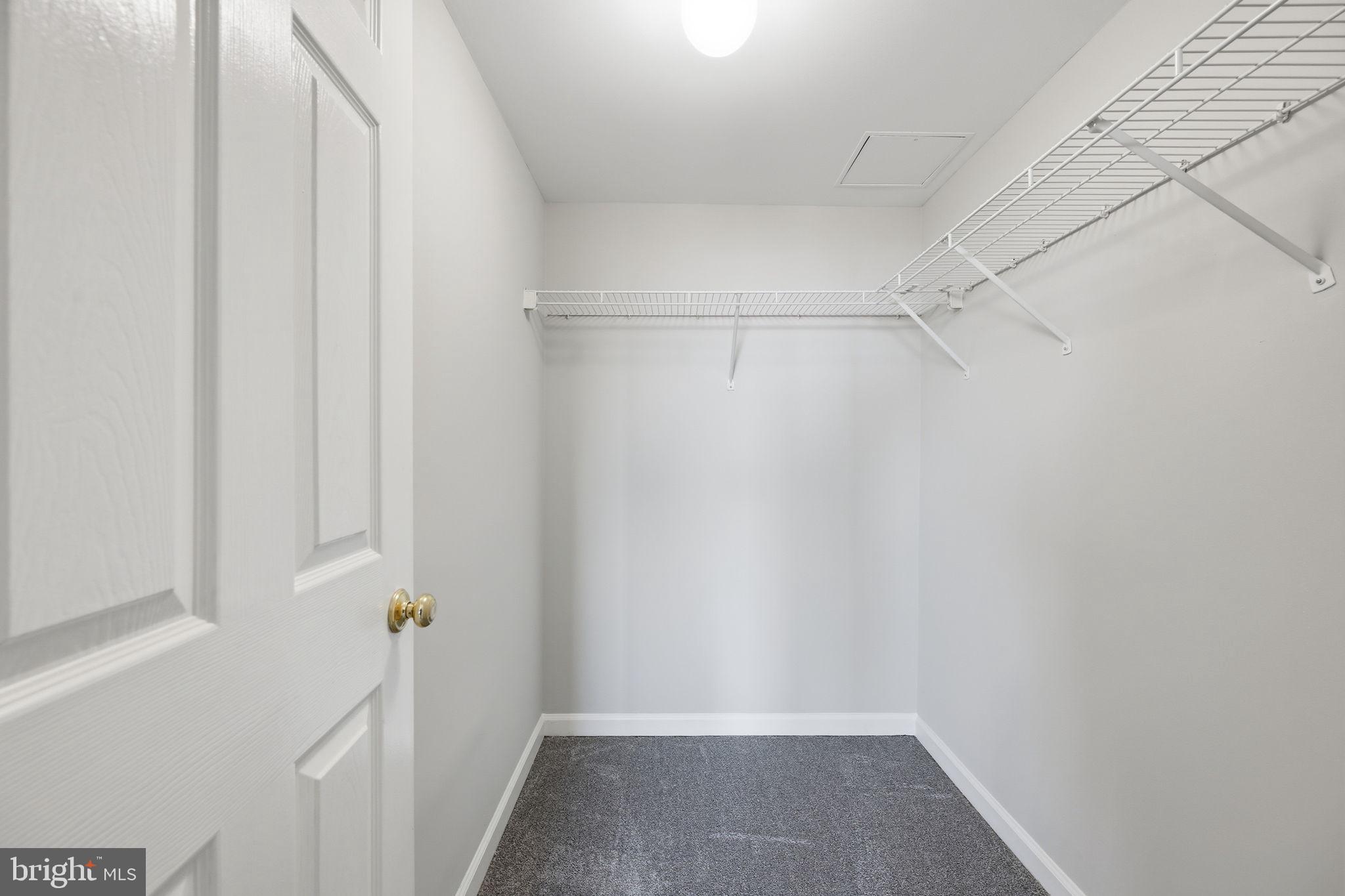 WHITLEY PARK CONDOMINIUM - Residential