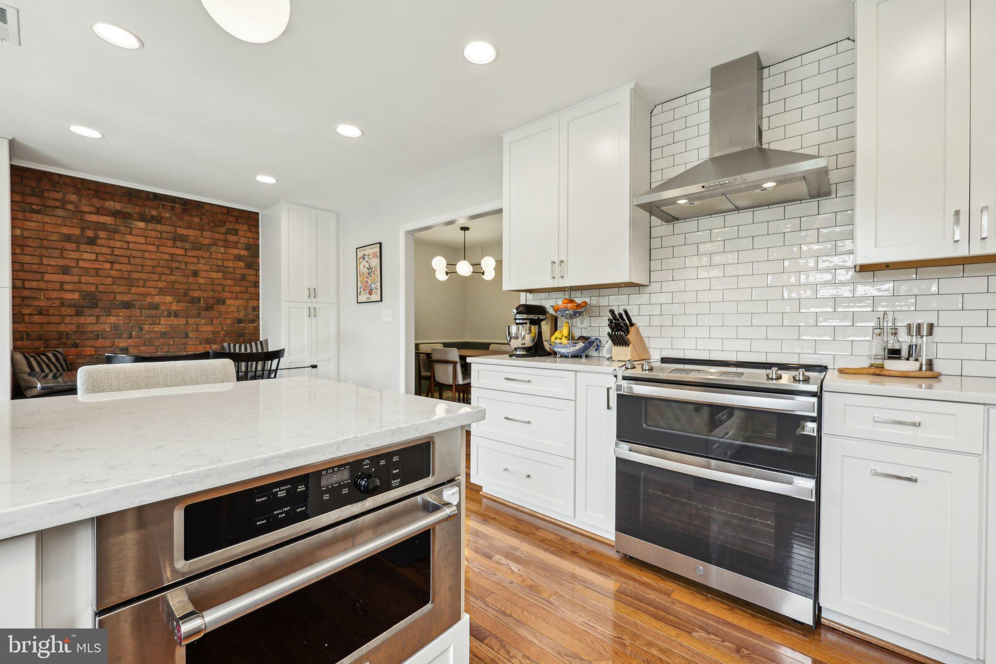 2257 CEDAR LANE