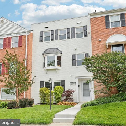 2257 CEDAR LANE VIENNA VA 22182