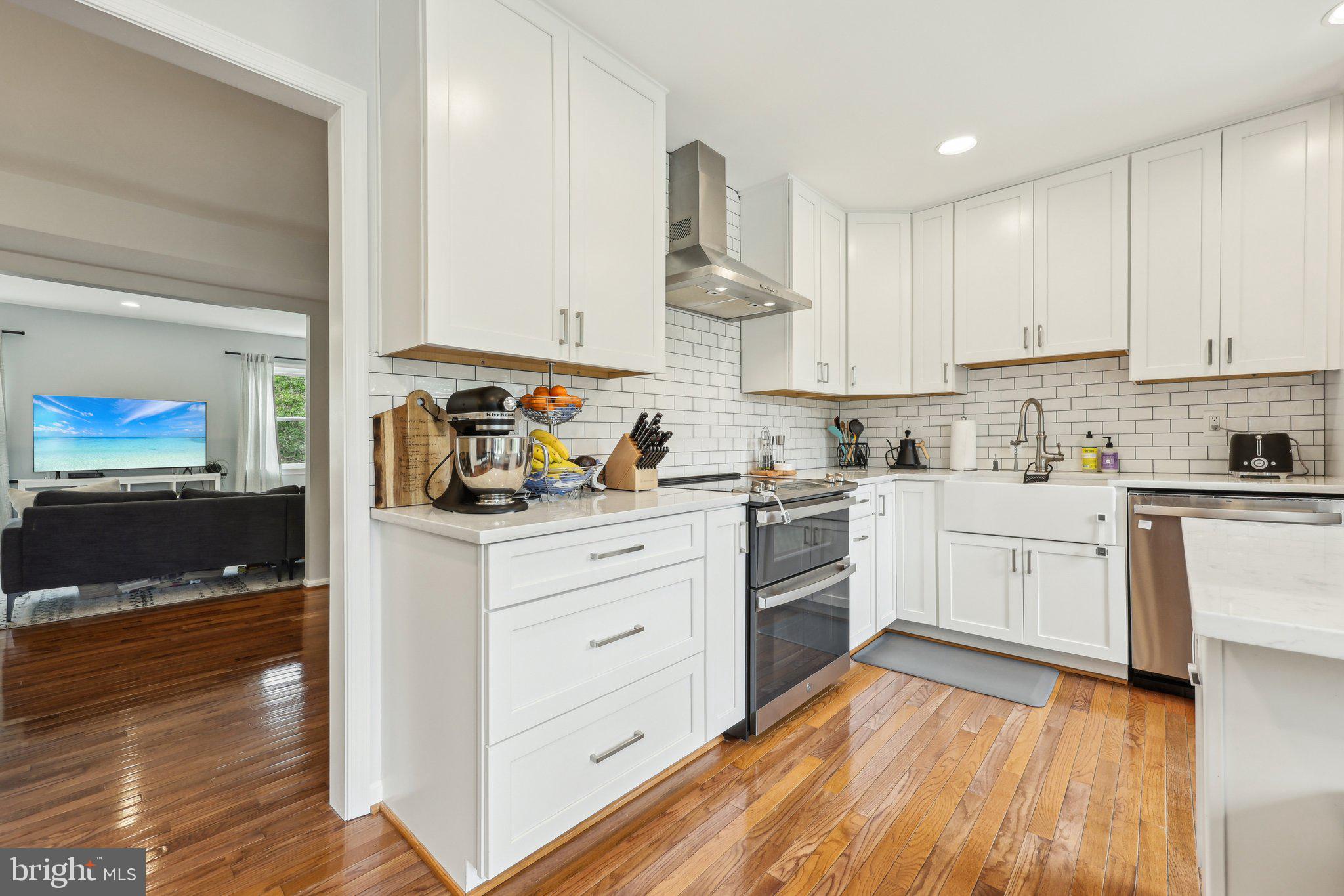 2257 CEDAR LANE