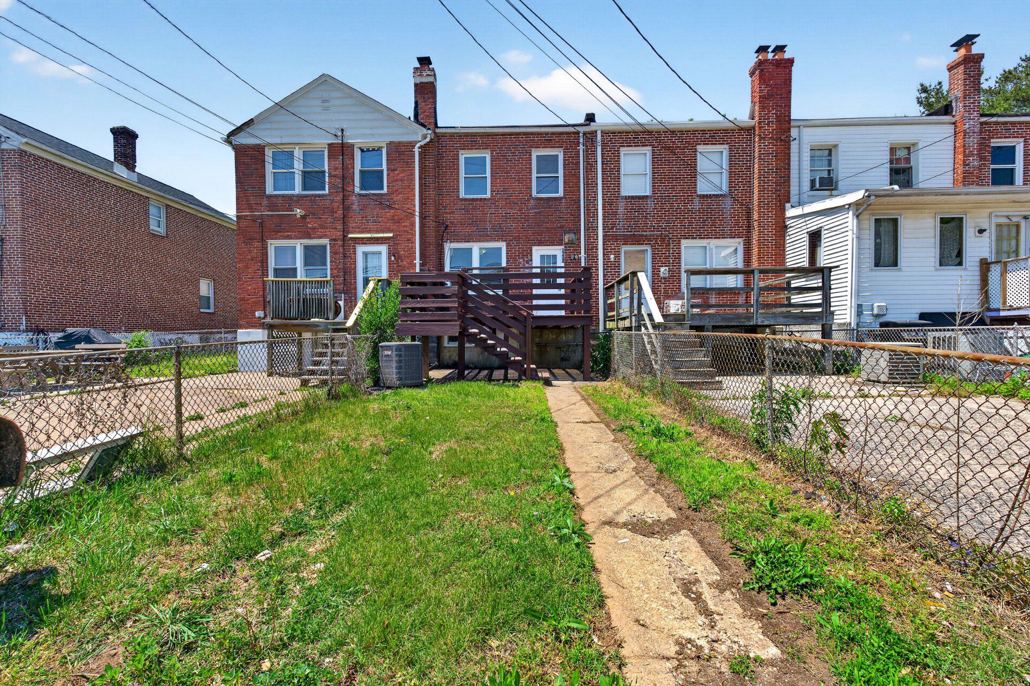 DUNDALK VILLAGE - Residential