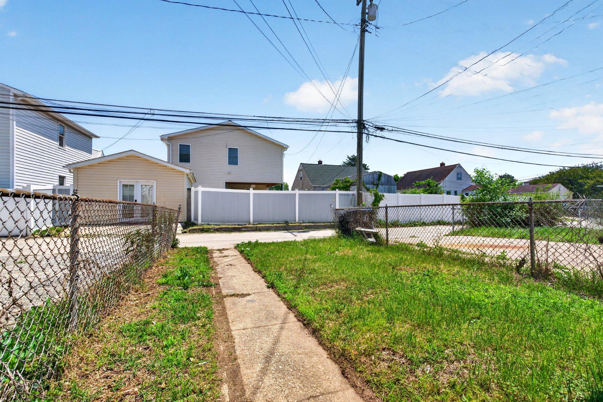 DUNDALK VILLAGE - Residential