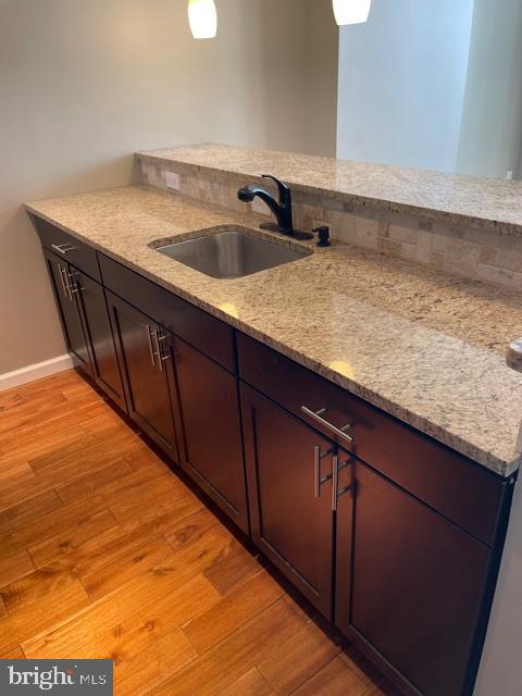 UNIVERSITY CITY - Residential Lease