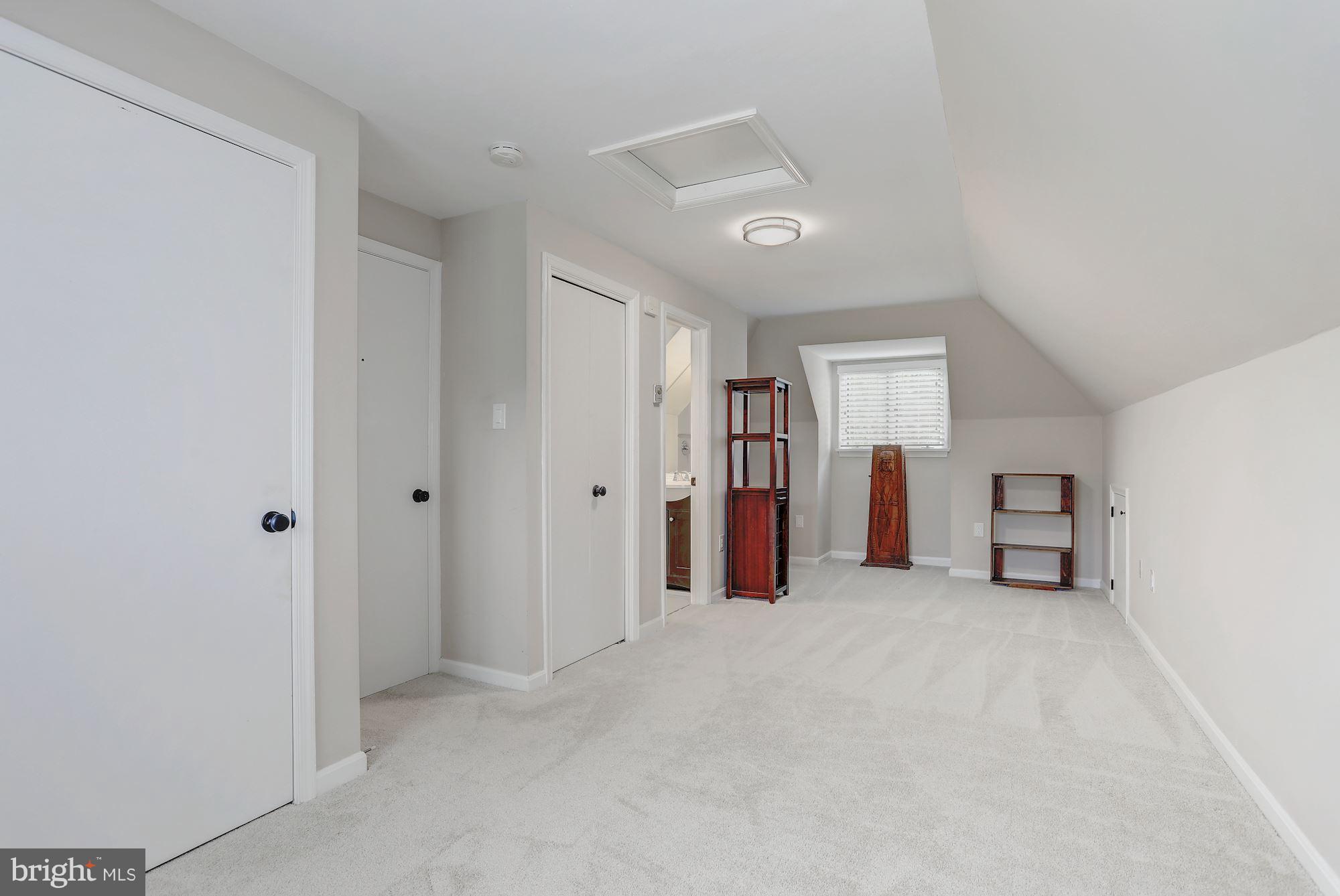 MANORS OF FOX MILL - Residential