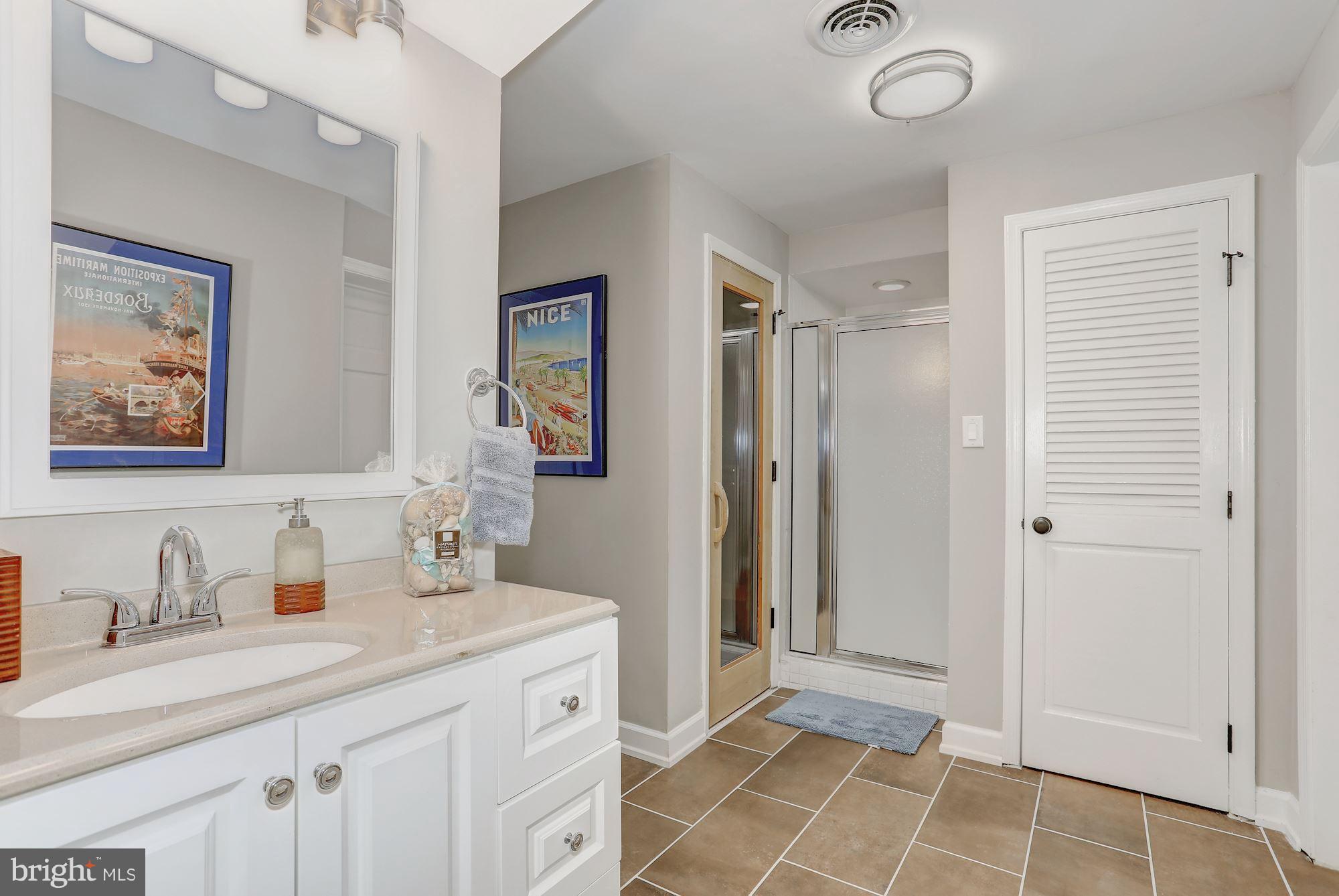 MANORS OF FOX MILL - Residential