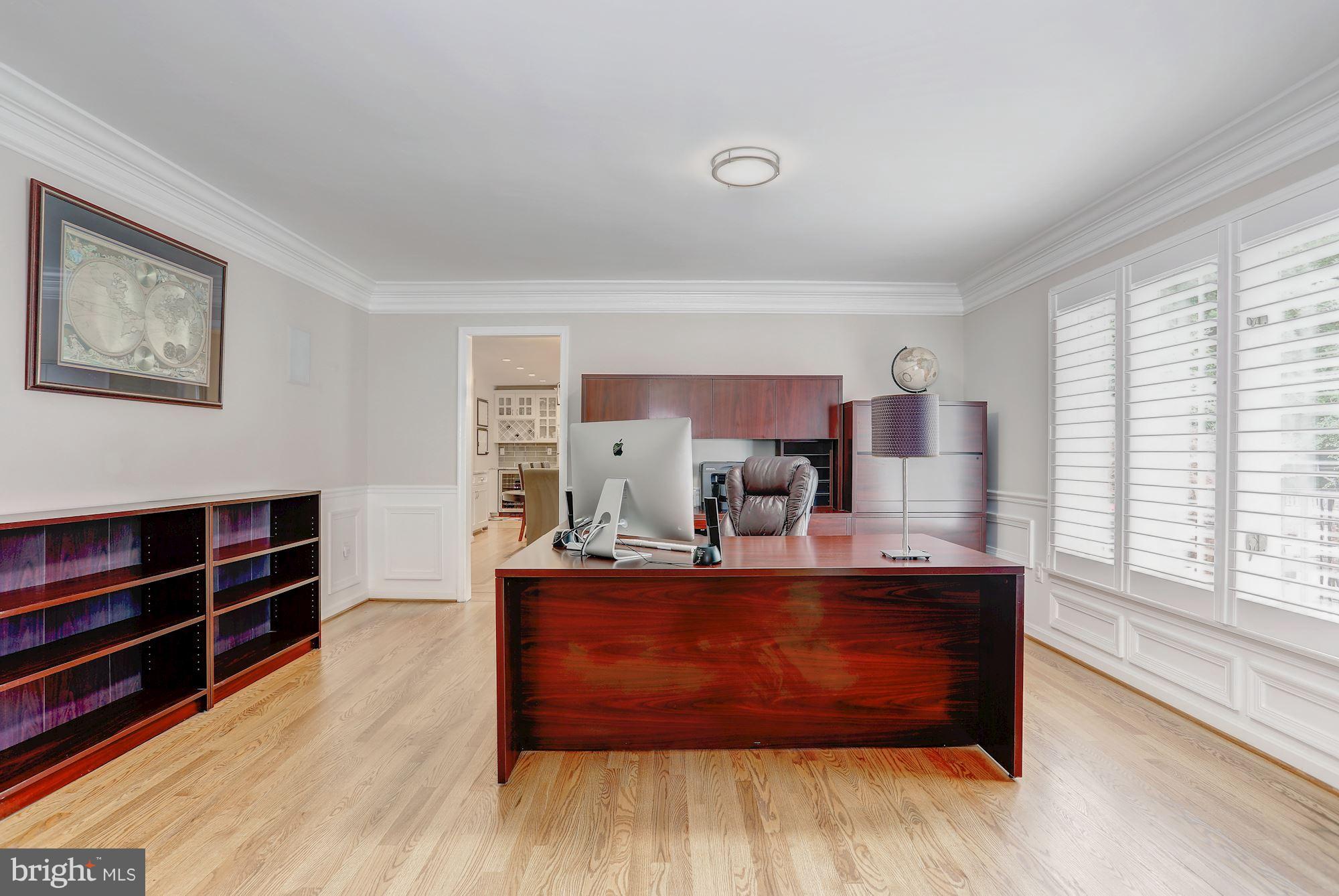 MANORS OF FOX MILL - Residential