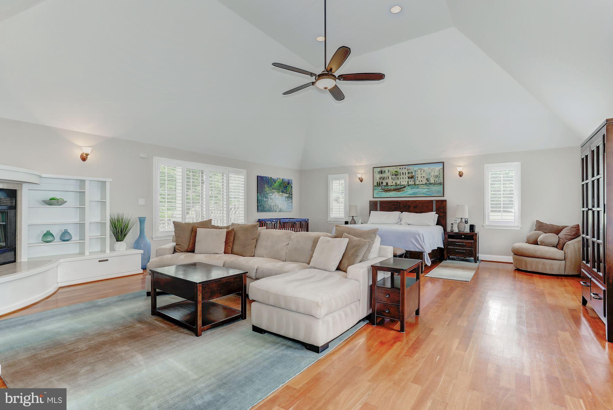 MANORS OF FOX MILL - Residential