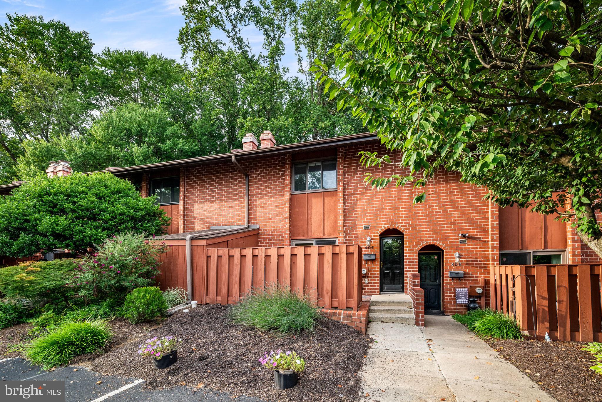 ASPENWOOD - Residential Lease