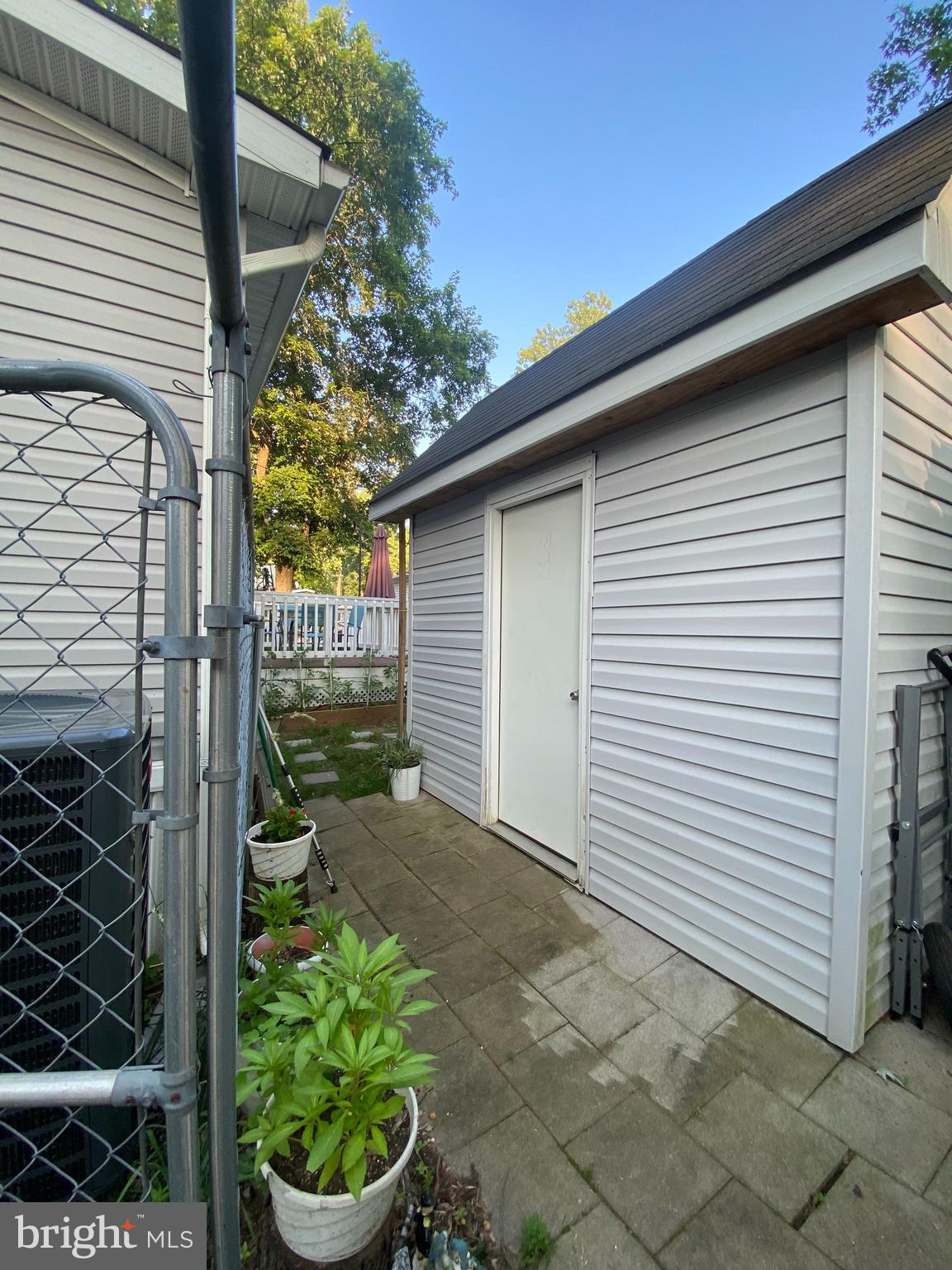 MARYLAND MANOR - Residential