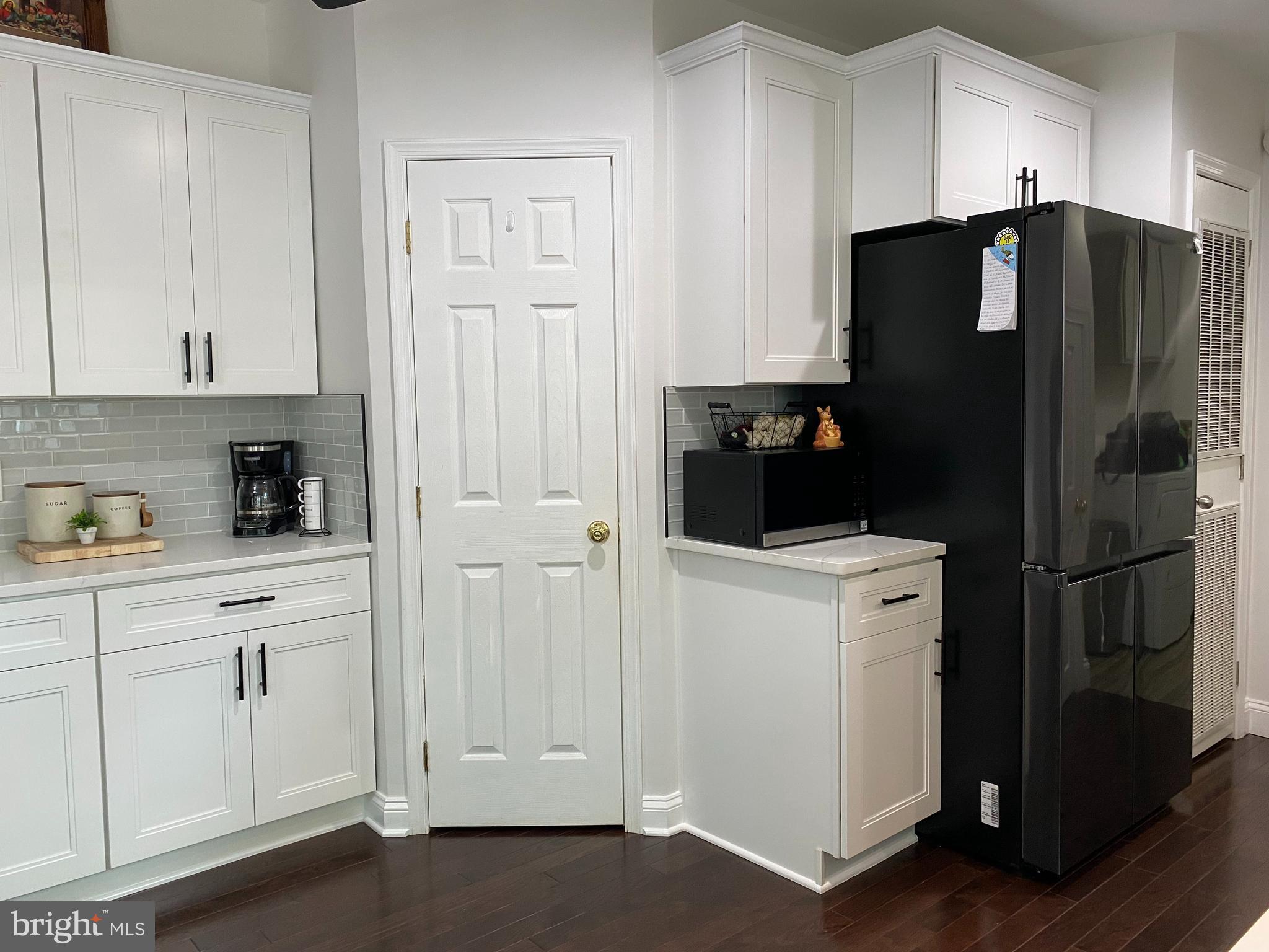 MARYLAND MANOR - Residential