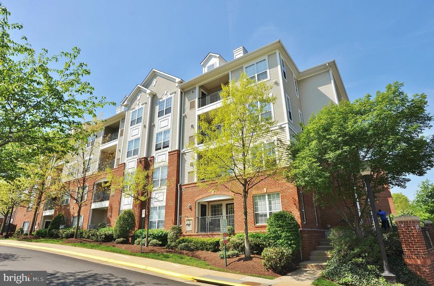 Welcome to 4850 Eisenhower Avenue #409, a tastefully updated 2-bedroom condo in Alexandria’s sought after Exchange at Van Dorn! There is new LVP flooring and the unit has been freshly painted. The kitchen features new counters. You can enjoy your morning coffee or relax with a book out on the balcony. This home comes with covered garage parking. The Exchange at Van Dorn has amazing amenities: the pool, the clubhouse with a business center, fitness center, billiards room, great room, yoga room, outdoor fitness loop and dog park! There’s a free shuttle to the super-close Van Dorn Metro. All commuter routes are also nearby, and it’s just a quick hop to Old Town Alexandria’s fun shops and restaurants!