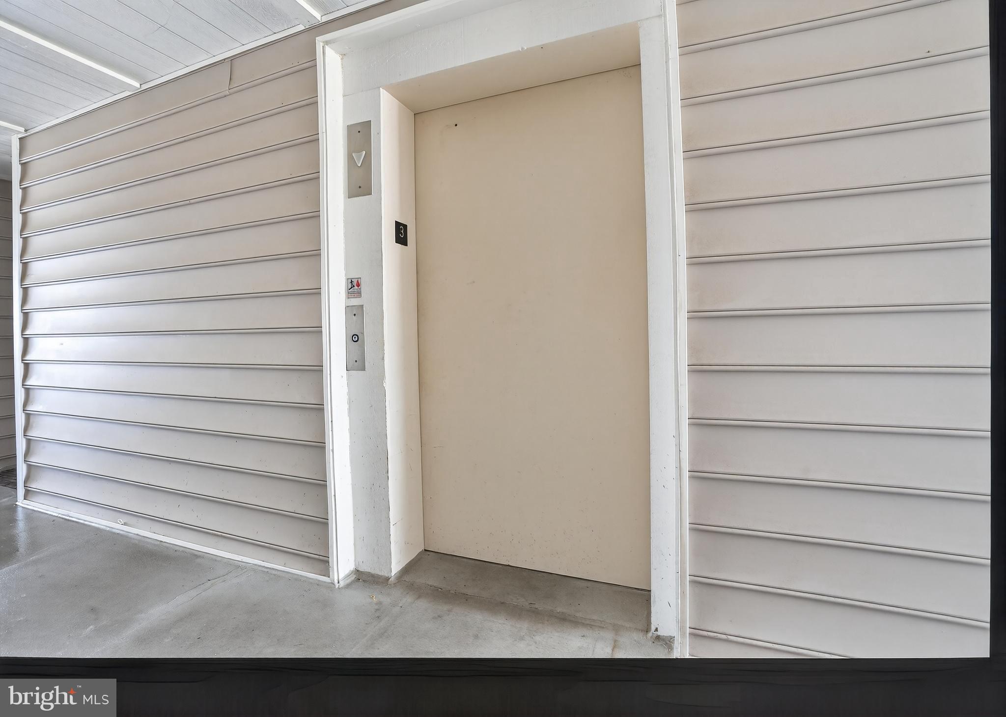 HEARTHSTONE MANOR - Residential