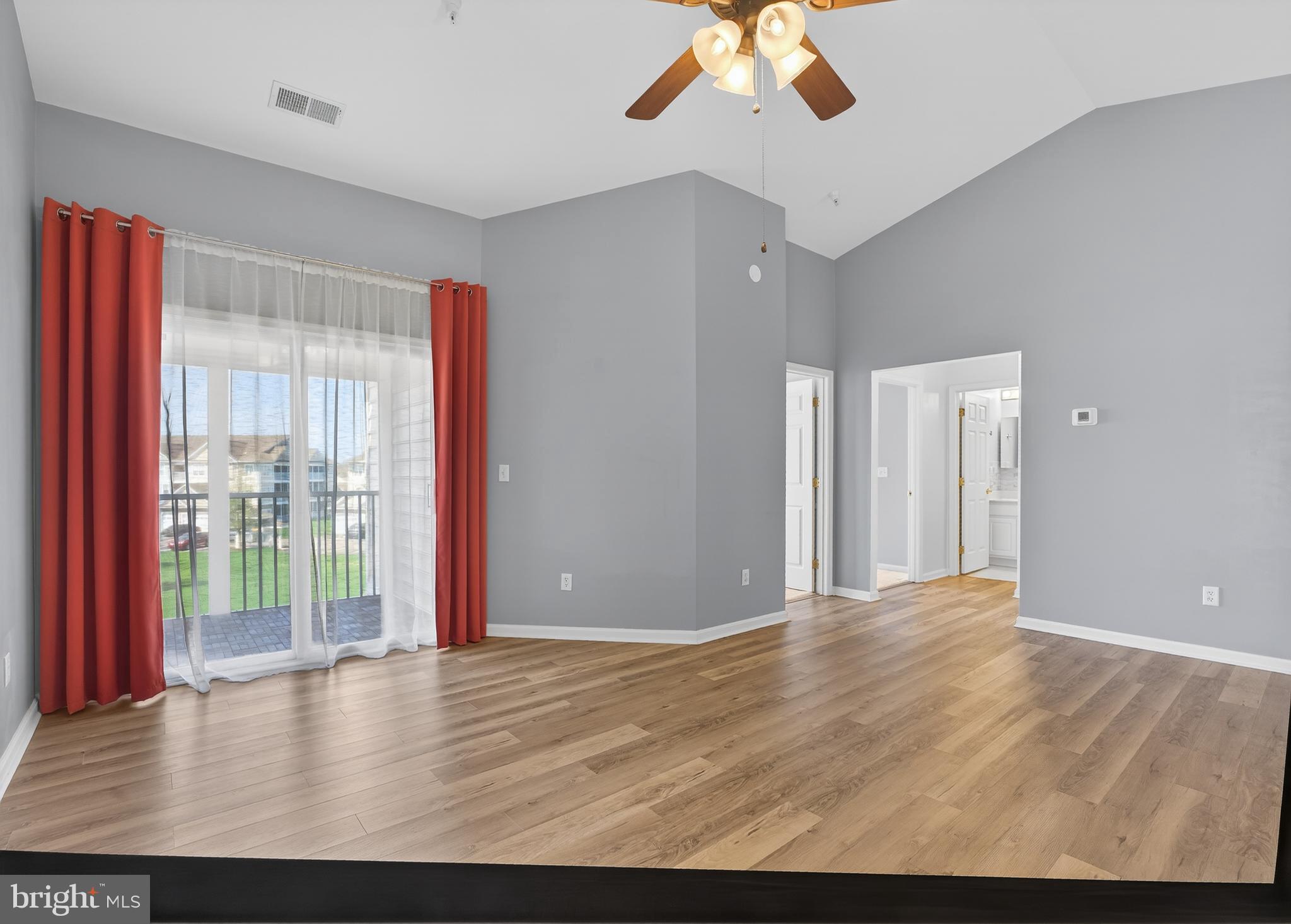 HEARTHSTONE MANOR - Residential