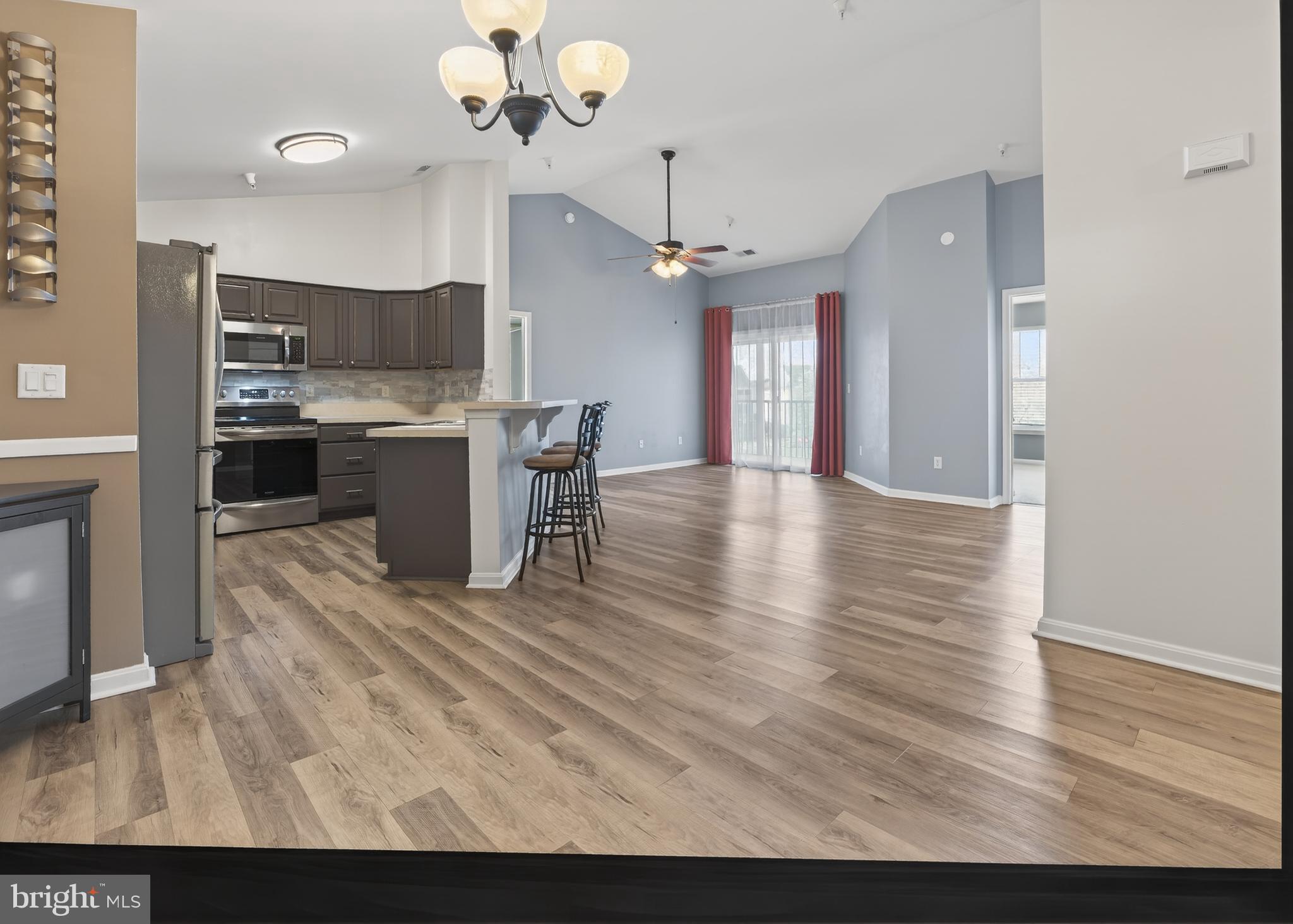 HEARTHSTONE MANOR - Residential